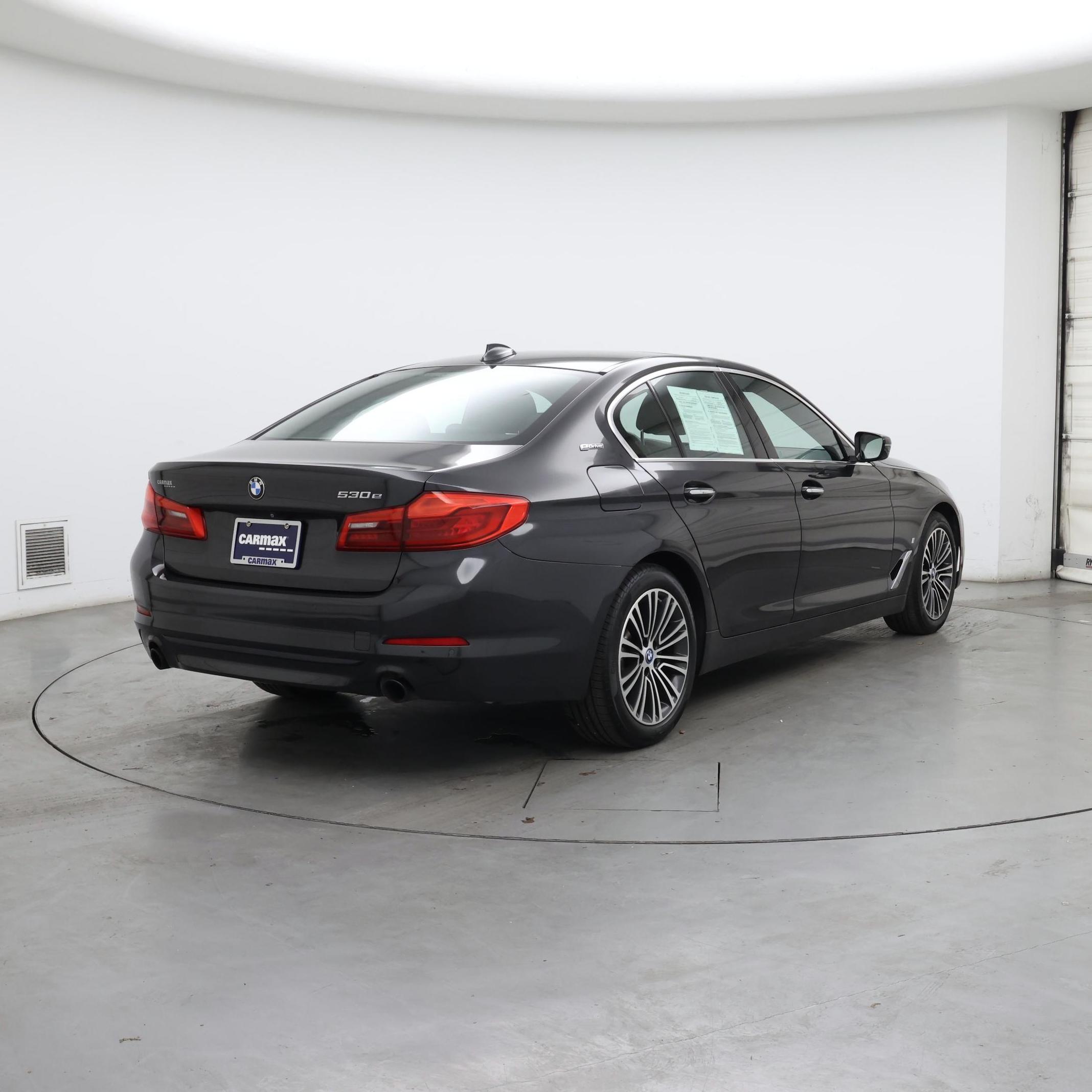 Thumbnail: 2018 BMW 5 Series - 8