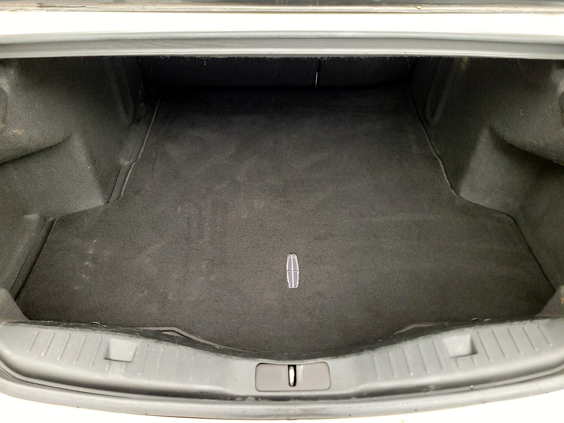 Thumbnail: 2017 Lincoln MKZ - 20