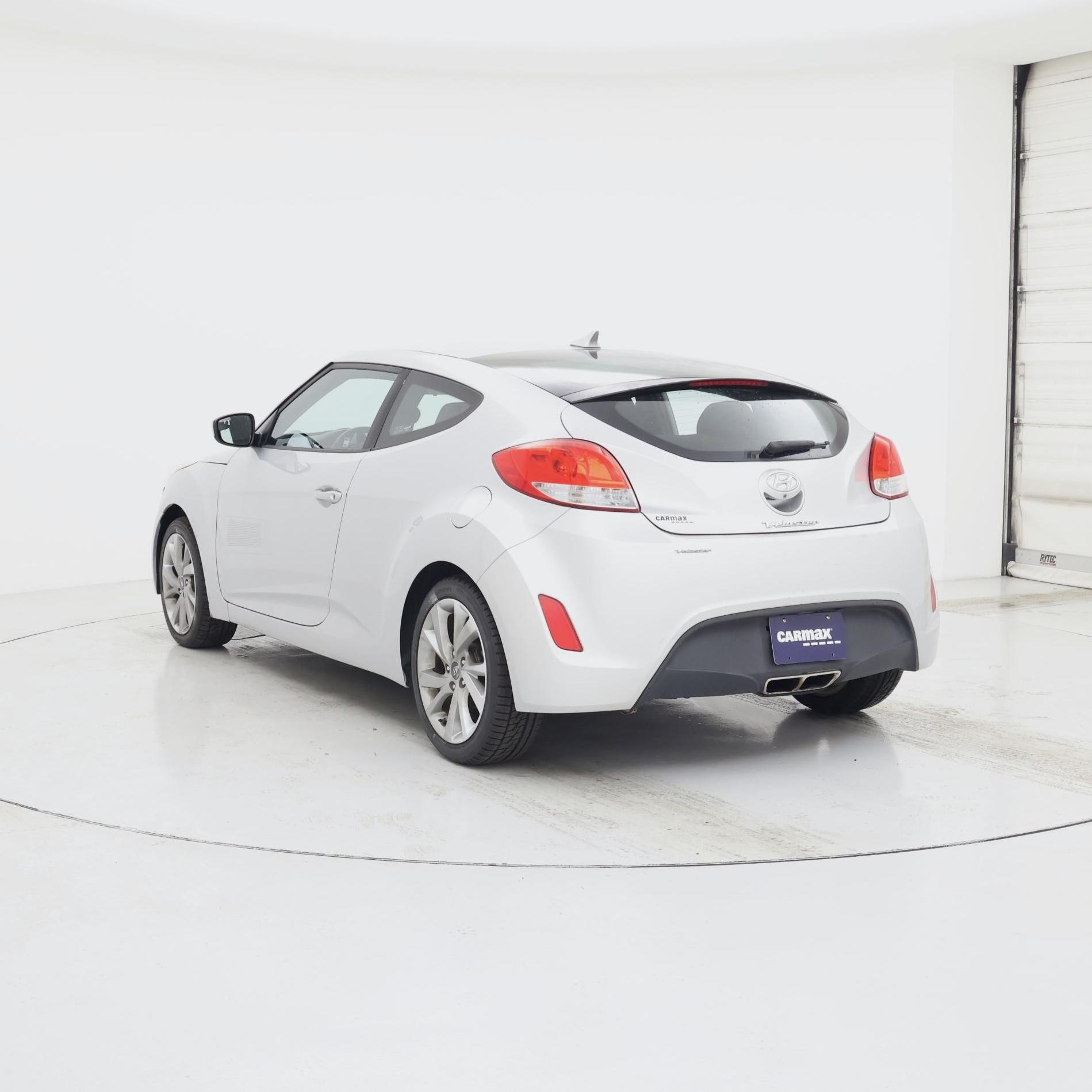 Thumbnail: 2016 Hyundai Veloster - 2