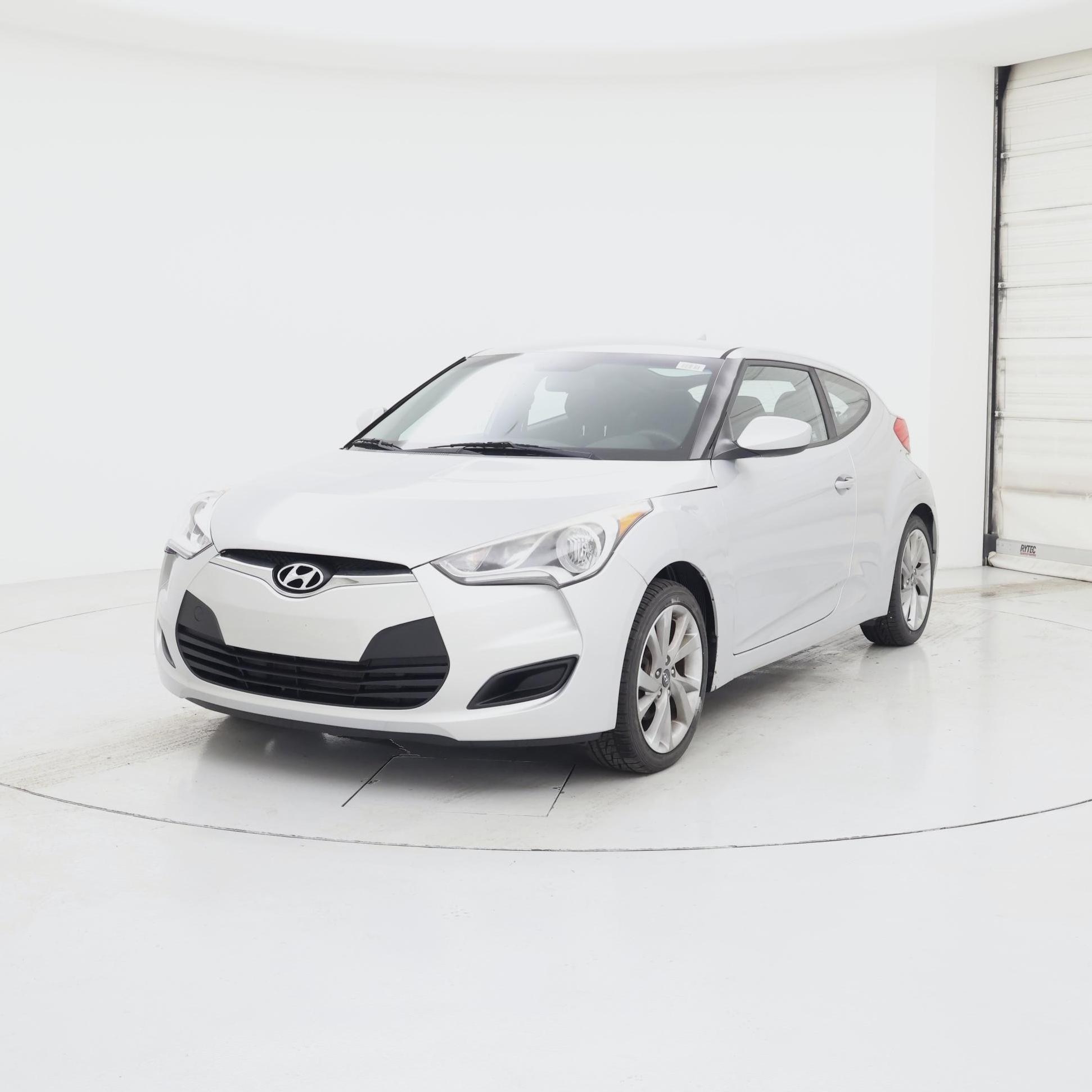 Thumbnail: 2016 Hyundai Veloster - 4