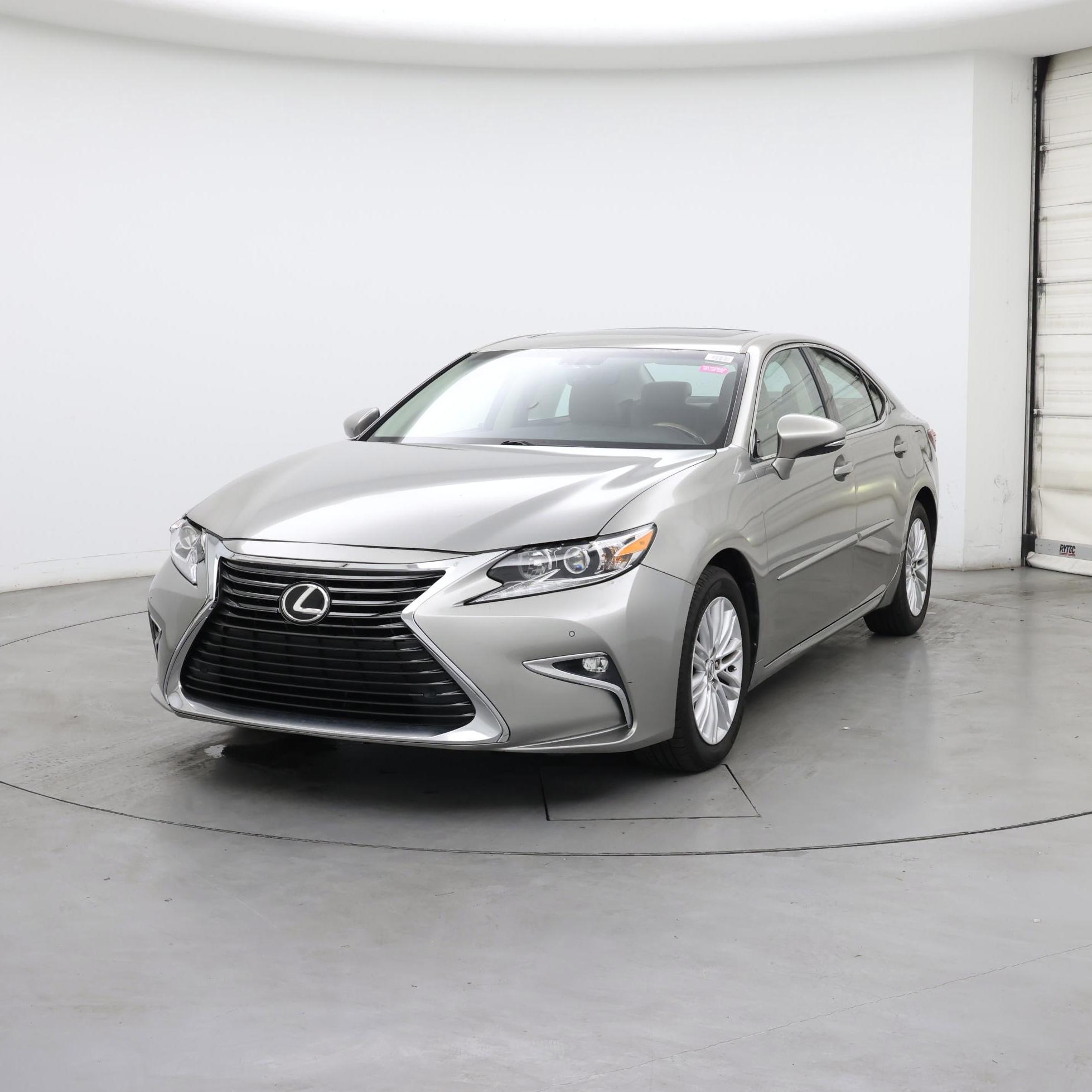 Thumbnail: 2016 Lexus ES - 4