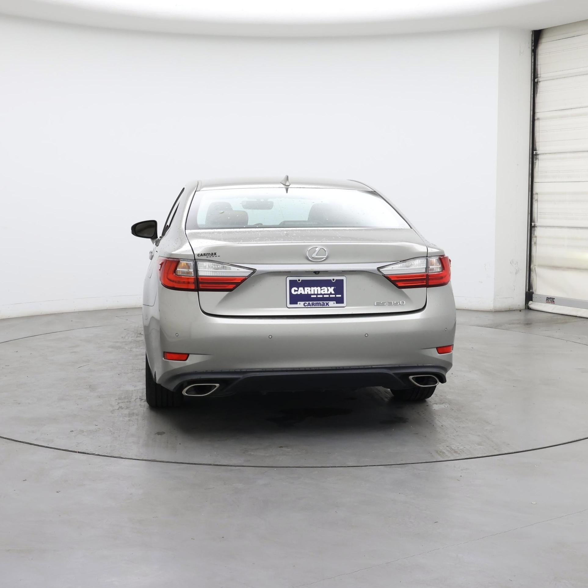 Thumbnail: 2016 Lexus ES - 6