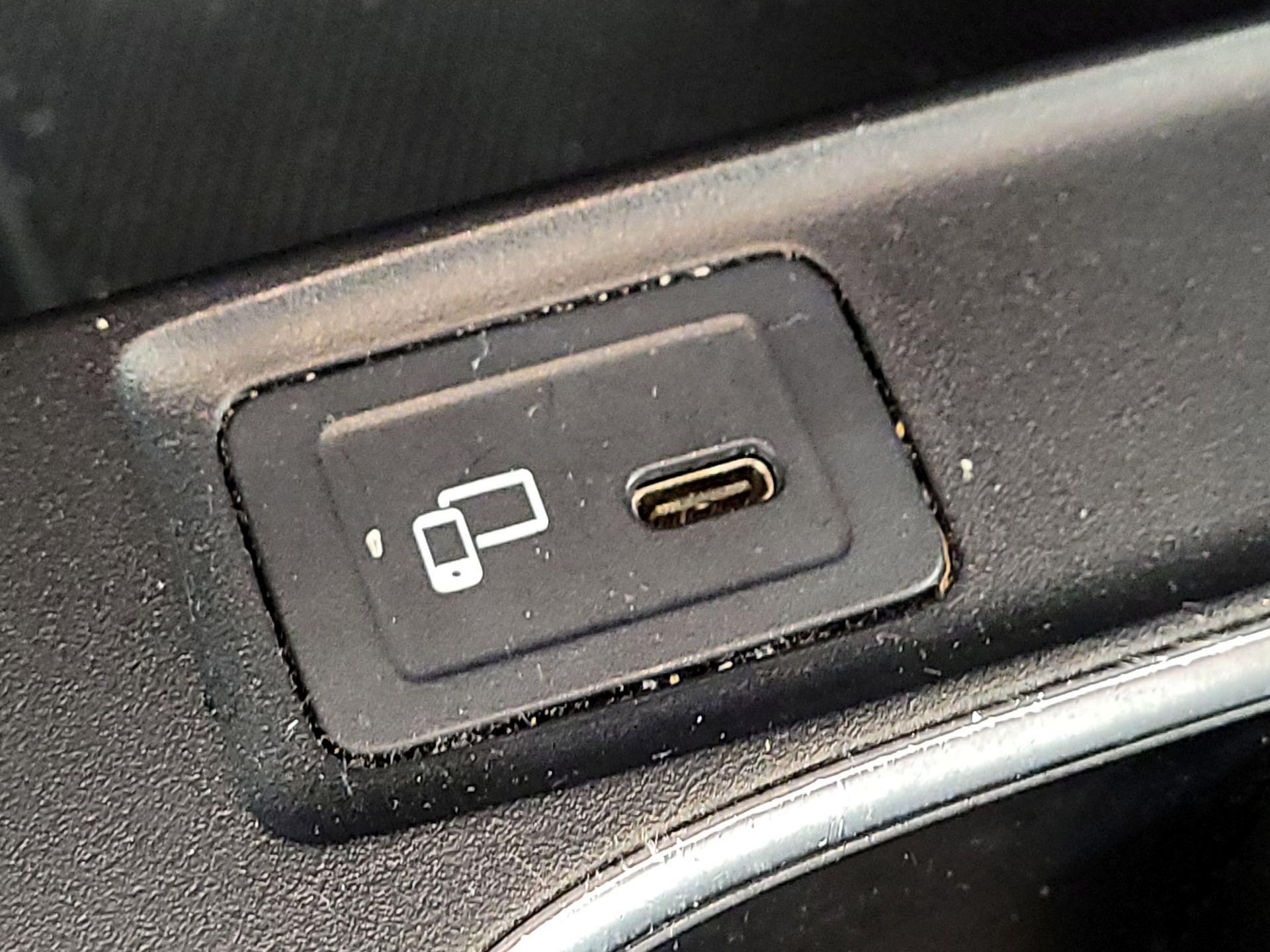 Thumbnail: 2020 Mercedes-Benz CLA - 18