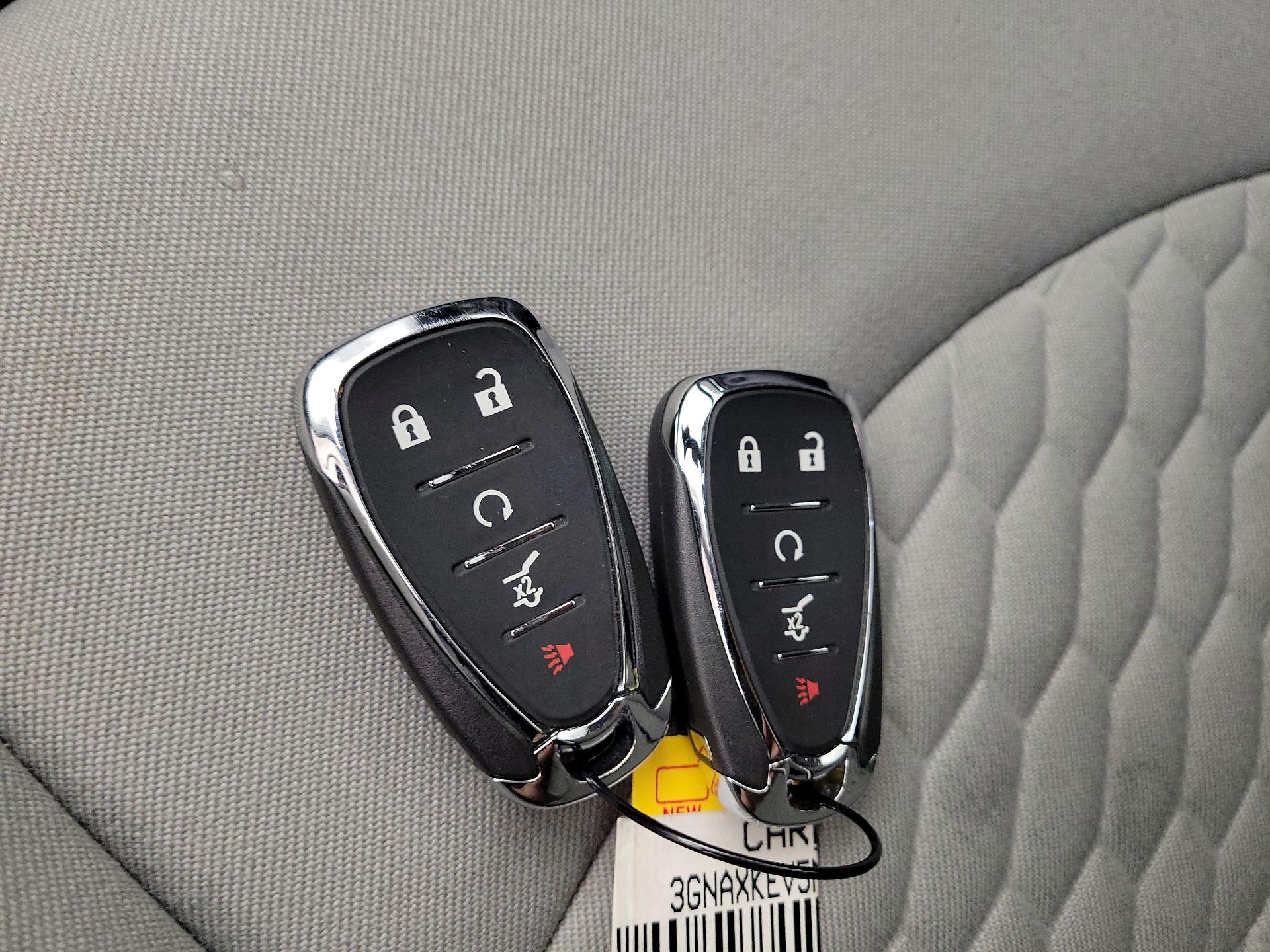 Thumbnail: 2021 Chevrolet Equinox - 18