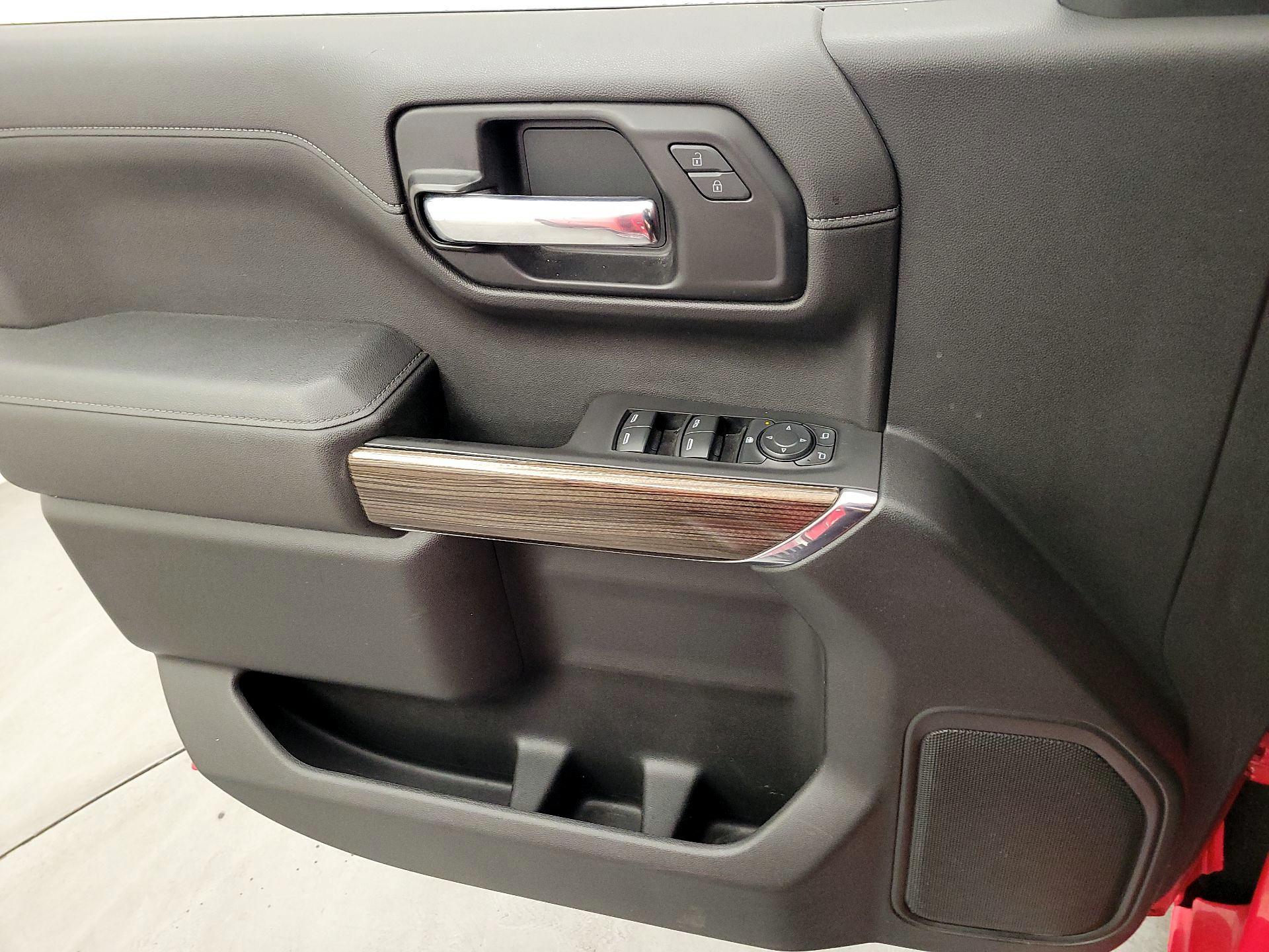 Thumbnail: 2020 Chevrolet Silverado 1500 - 12