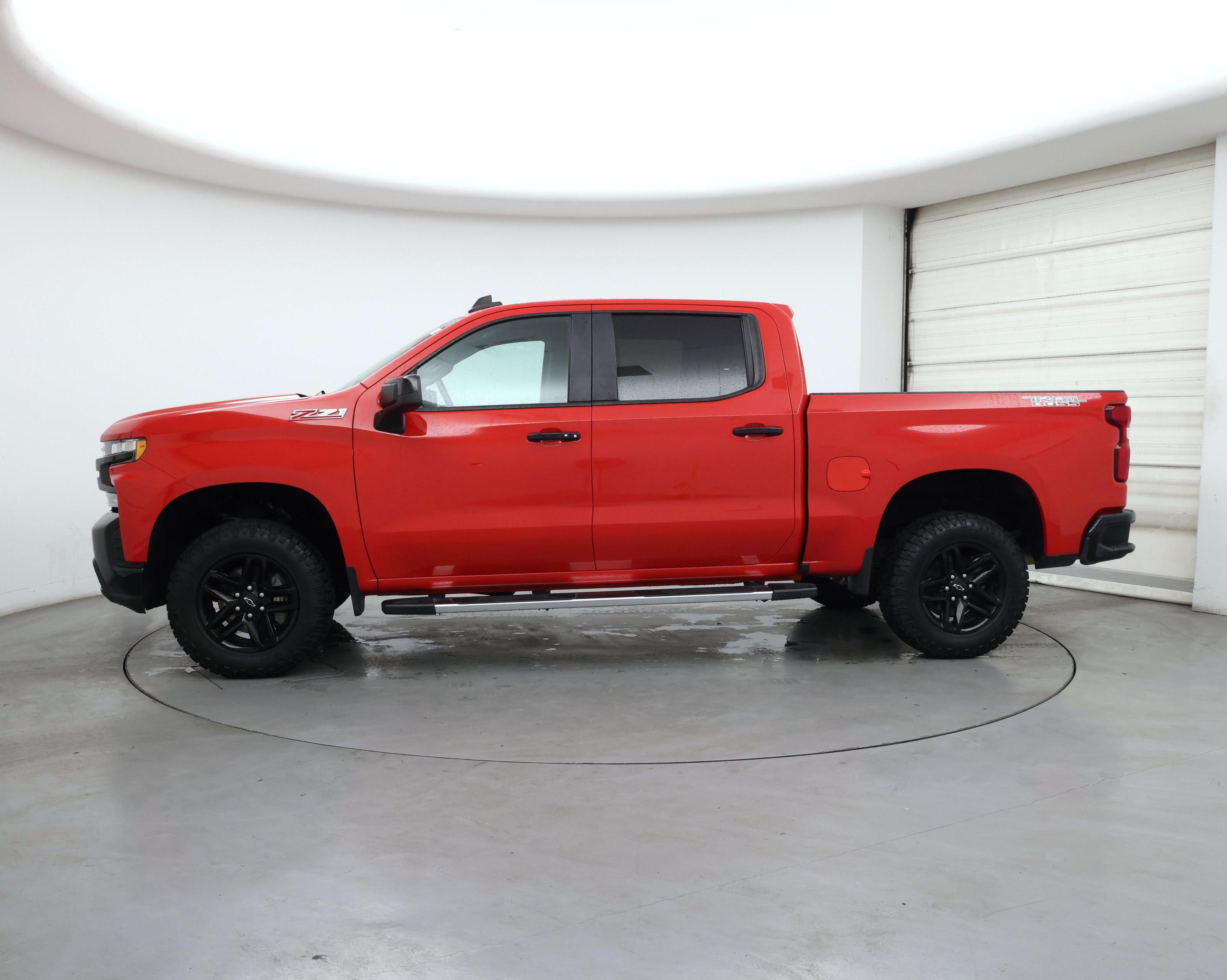 Thumbnail: 2020 Chevrolet Silverado 1500 - 3