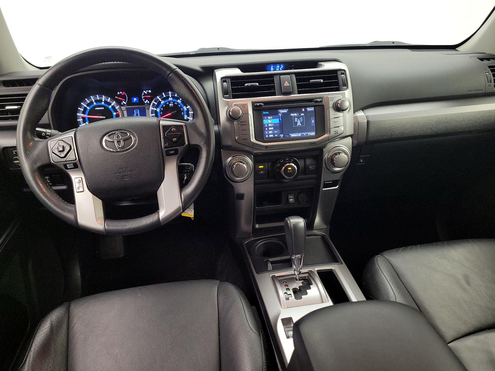 Thumbnail: 2015 Toyota 4Runner - 9