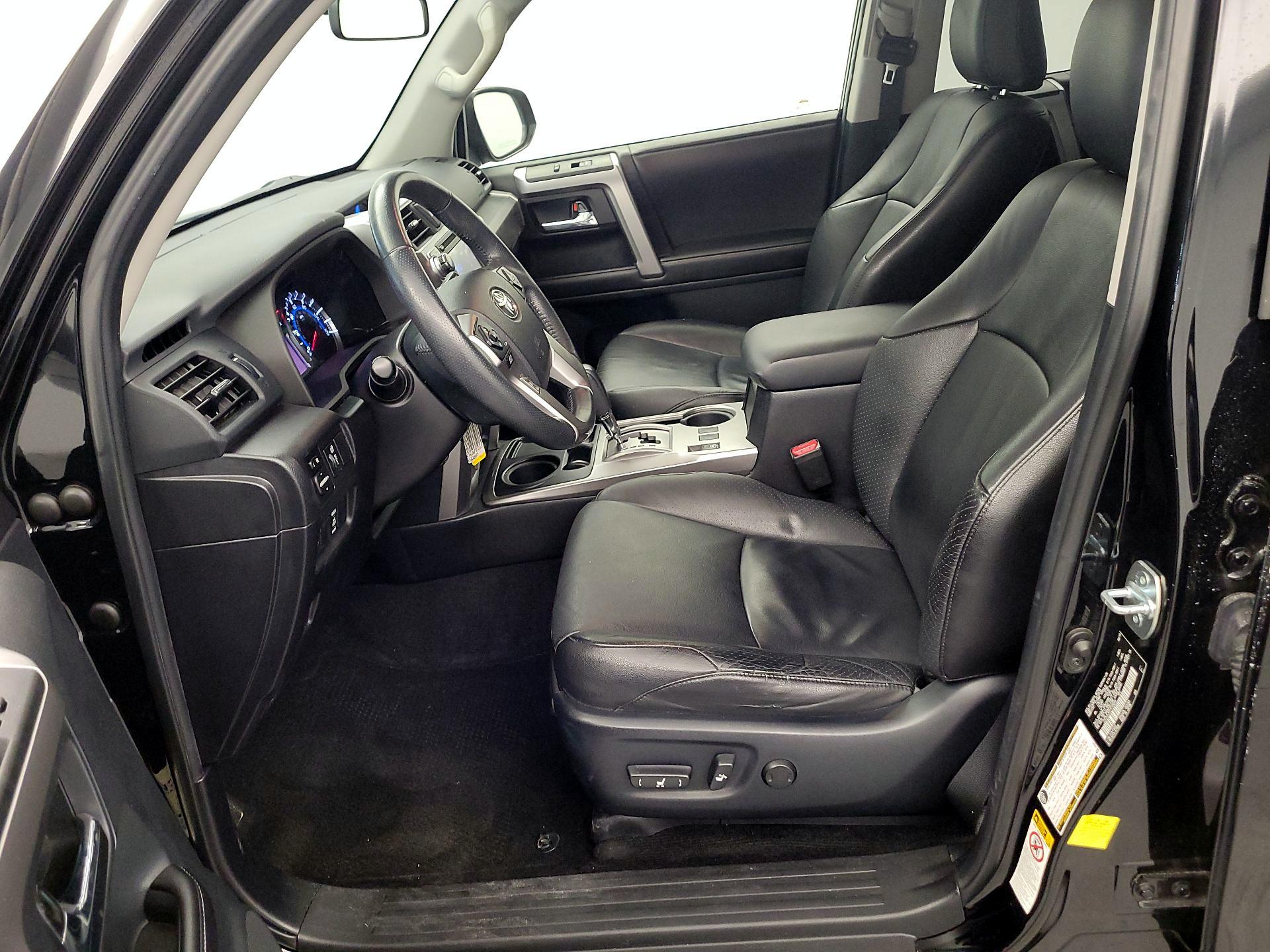 Thumbnail: 2015 Toyota 4Runner - 11