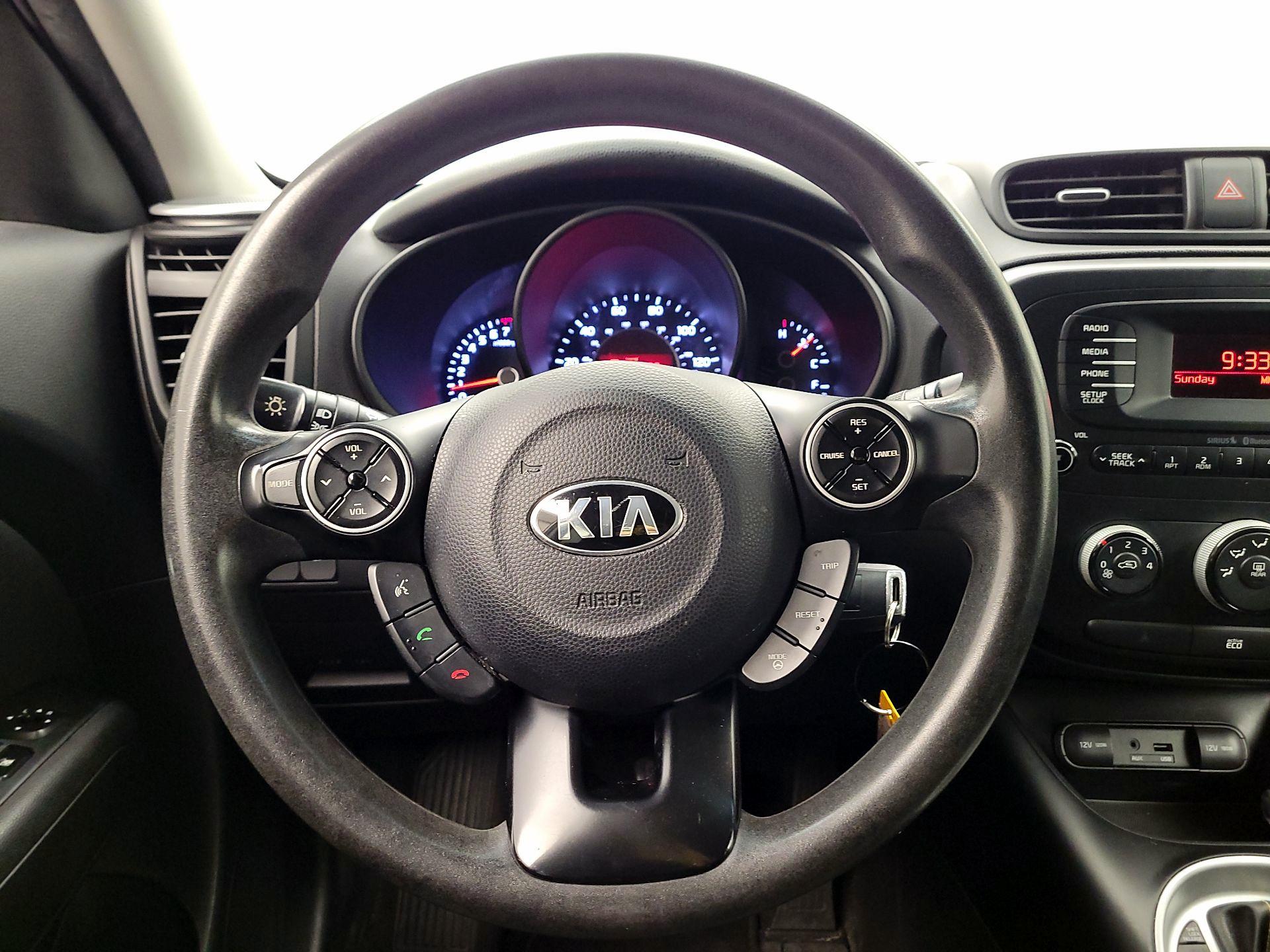 Thumbnail: 2015 Kia Soul - 10