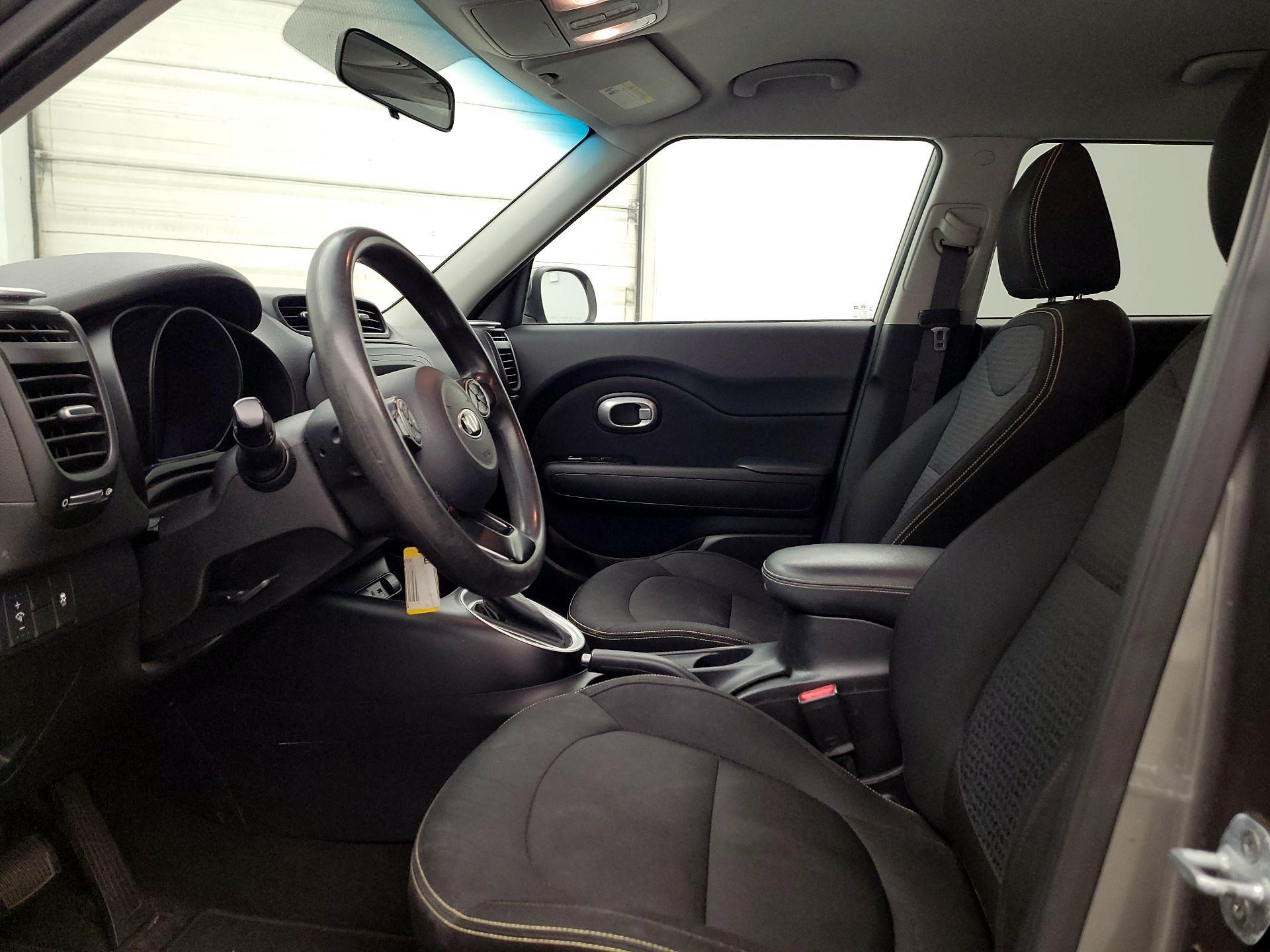 Thumbnail: 2015 Kia Soul - 11