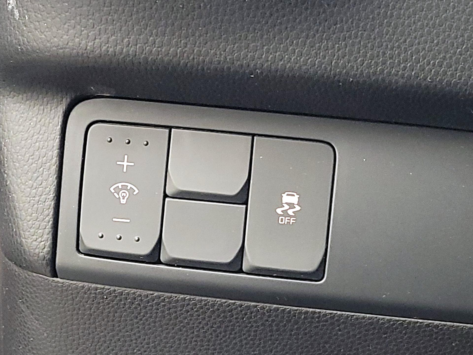 Thumbnail: 2015 Kia Soul - 13