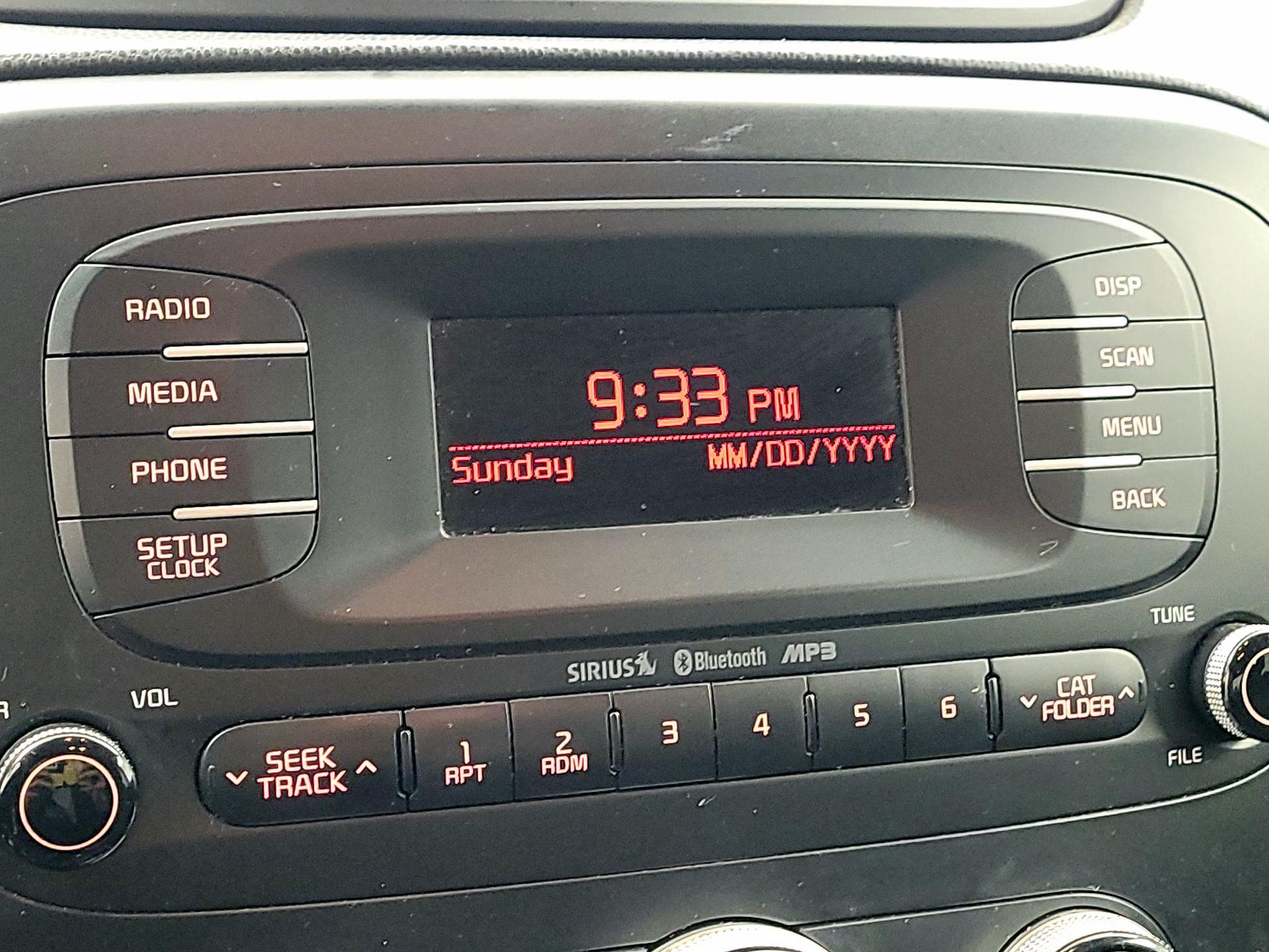 Thumbnail: 2015 Kia Soul - 14