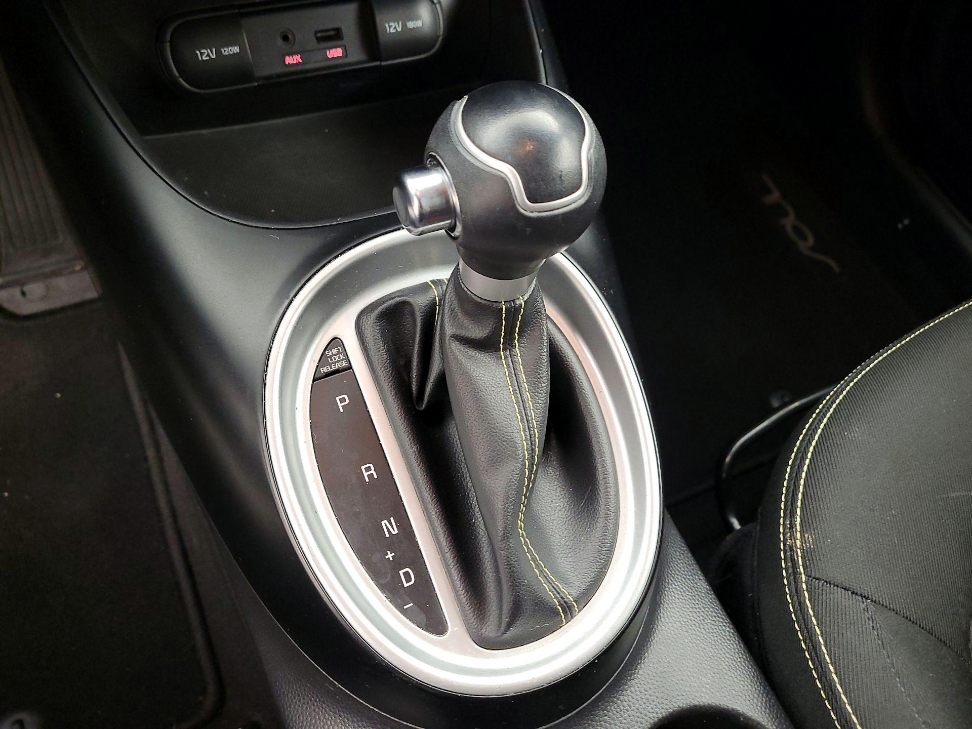 Thumbnail: 2015 Kia Soul - 16