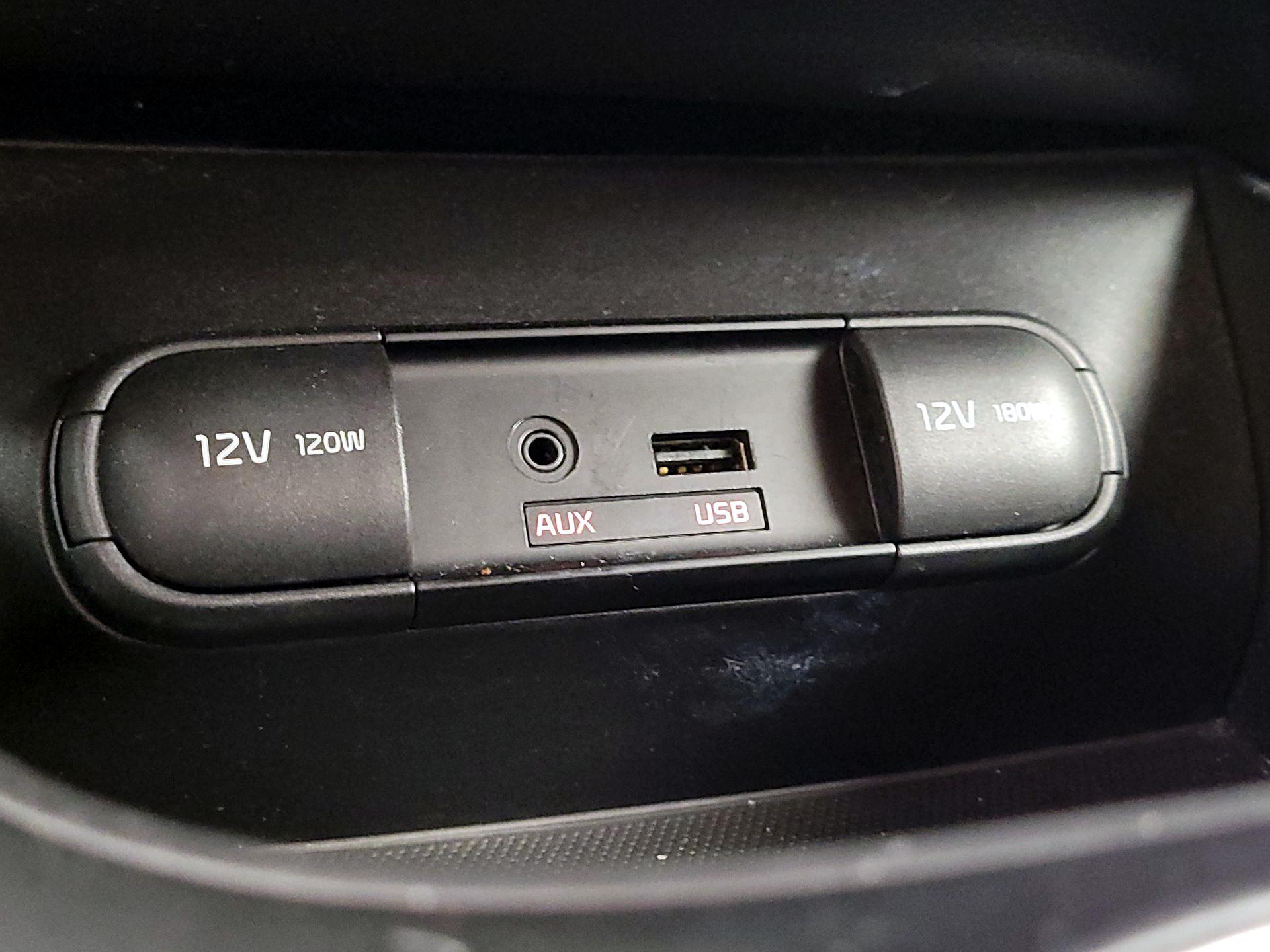 Thumbnail: 2015 Kia Soul - 17