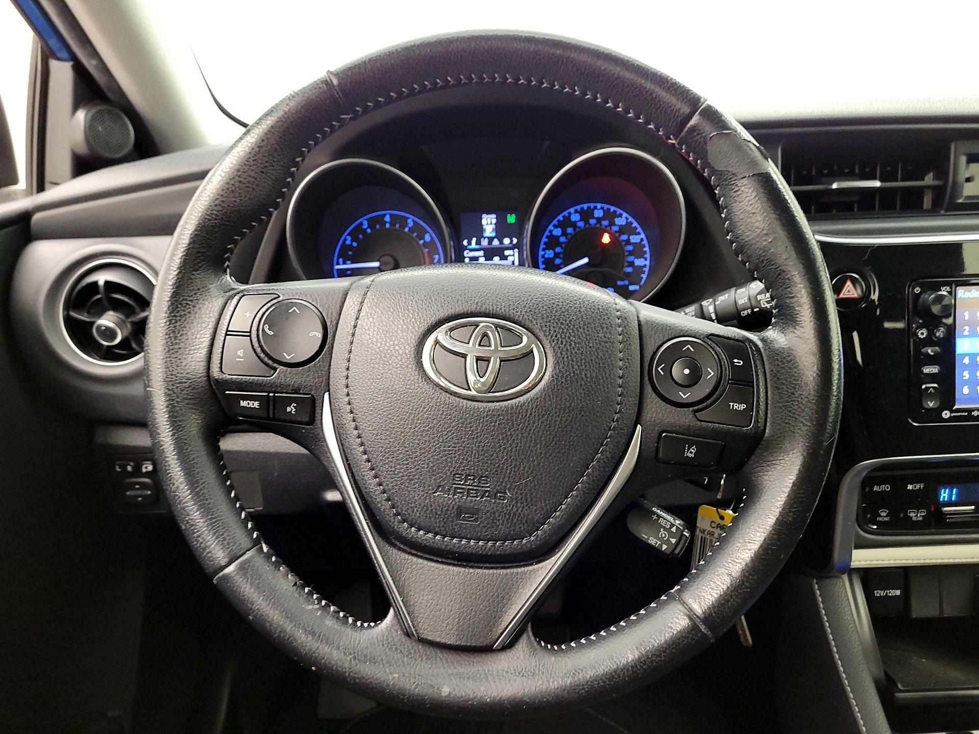 Thumbnail: 2017 Toyota Corolla iM - 10