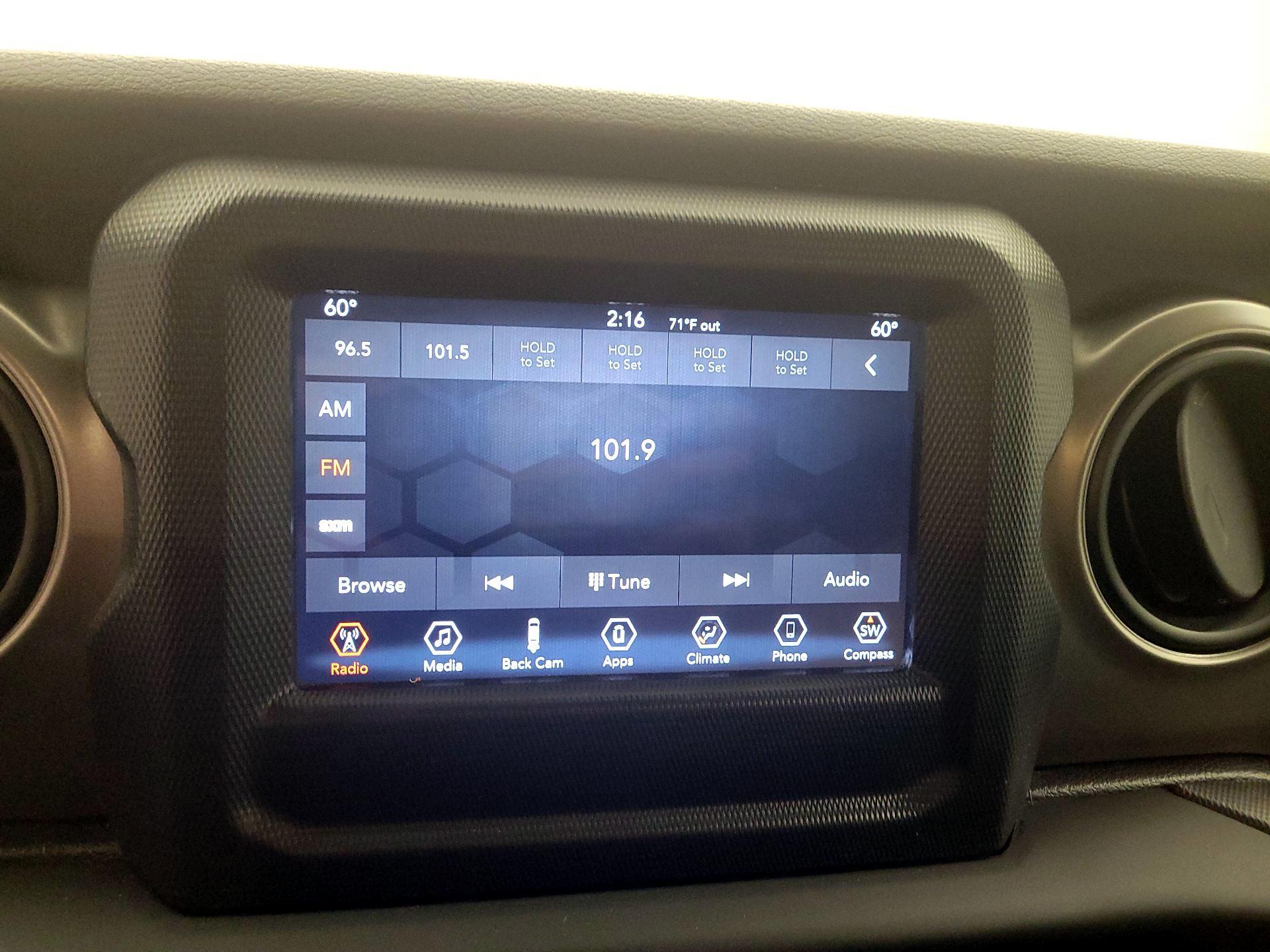 Thumbnail: 2019 Jeep Wrangler - 13