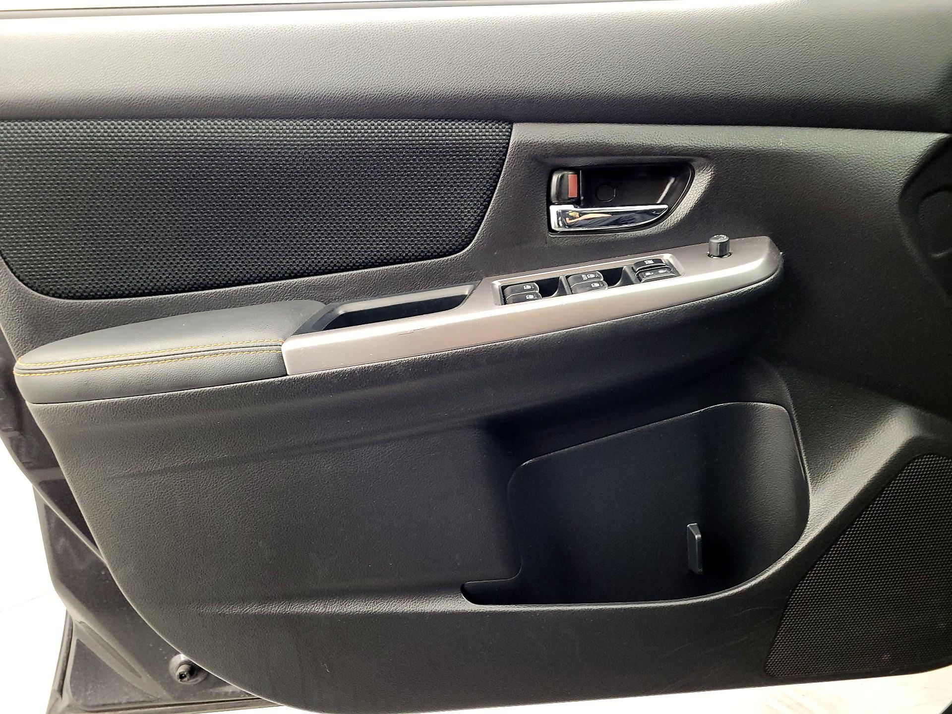 Thumbnail: 2017 Subaru Crosstrek - 12