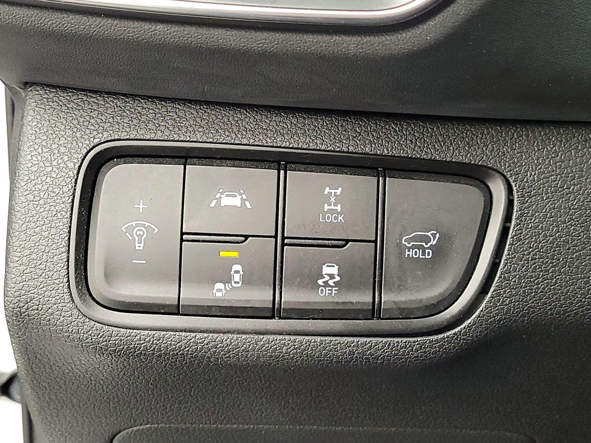 Thumbnail: 2019 Hyundai Santa Fe - 13