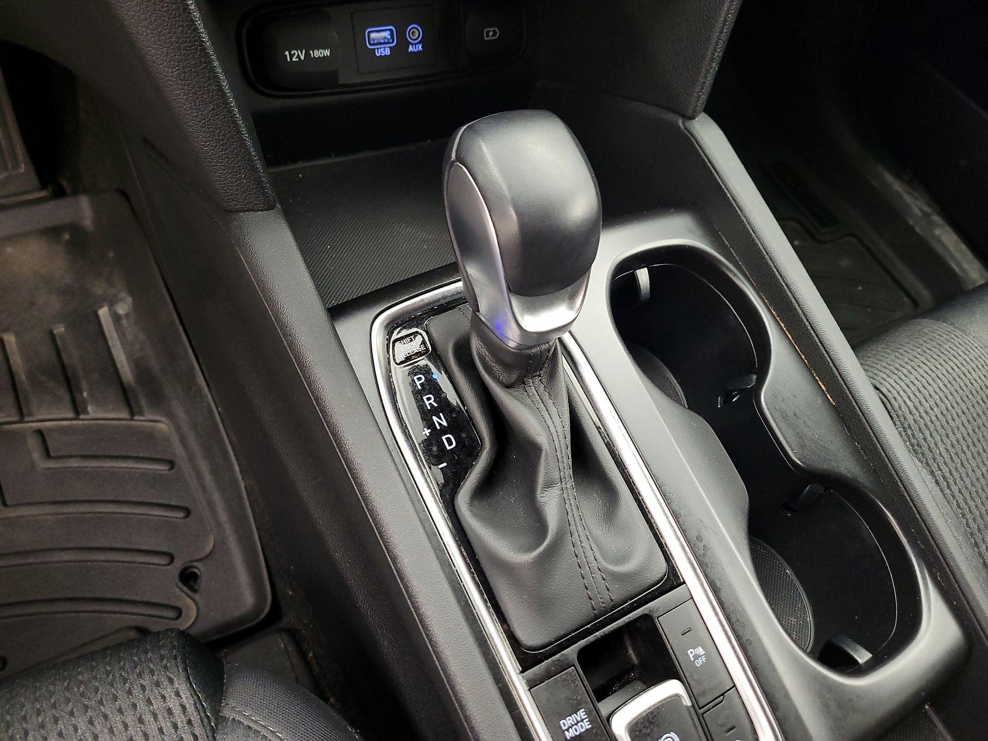 Thumbnail: 2019 Hyundai Santa Fe - 17