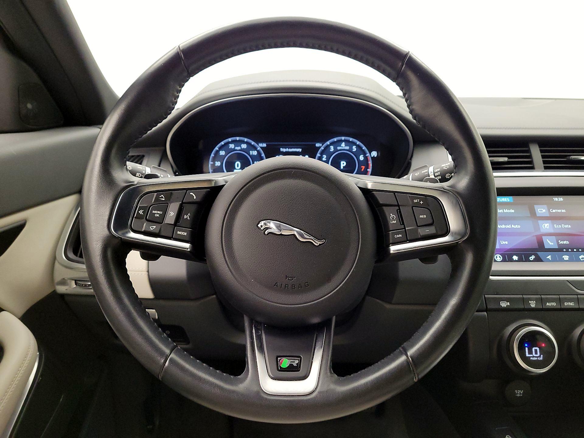 Thumbnail: 2020 Jaguar E-Pace - 10