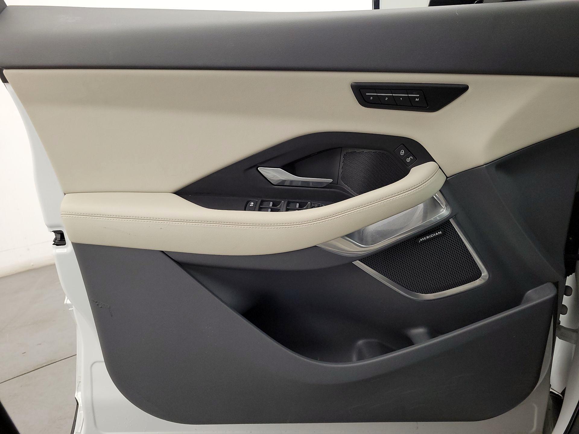 Thumbnail: 2020 Jaguar E-Pace - 12