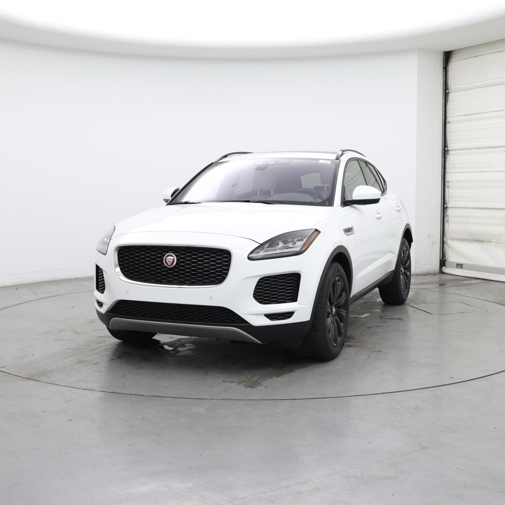 Thumbnail: 2020 Jaguar E-Pace - 4