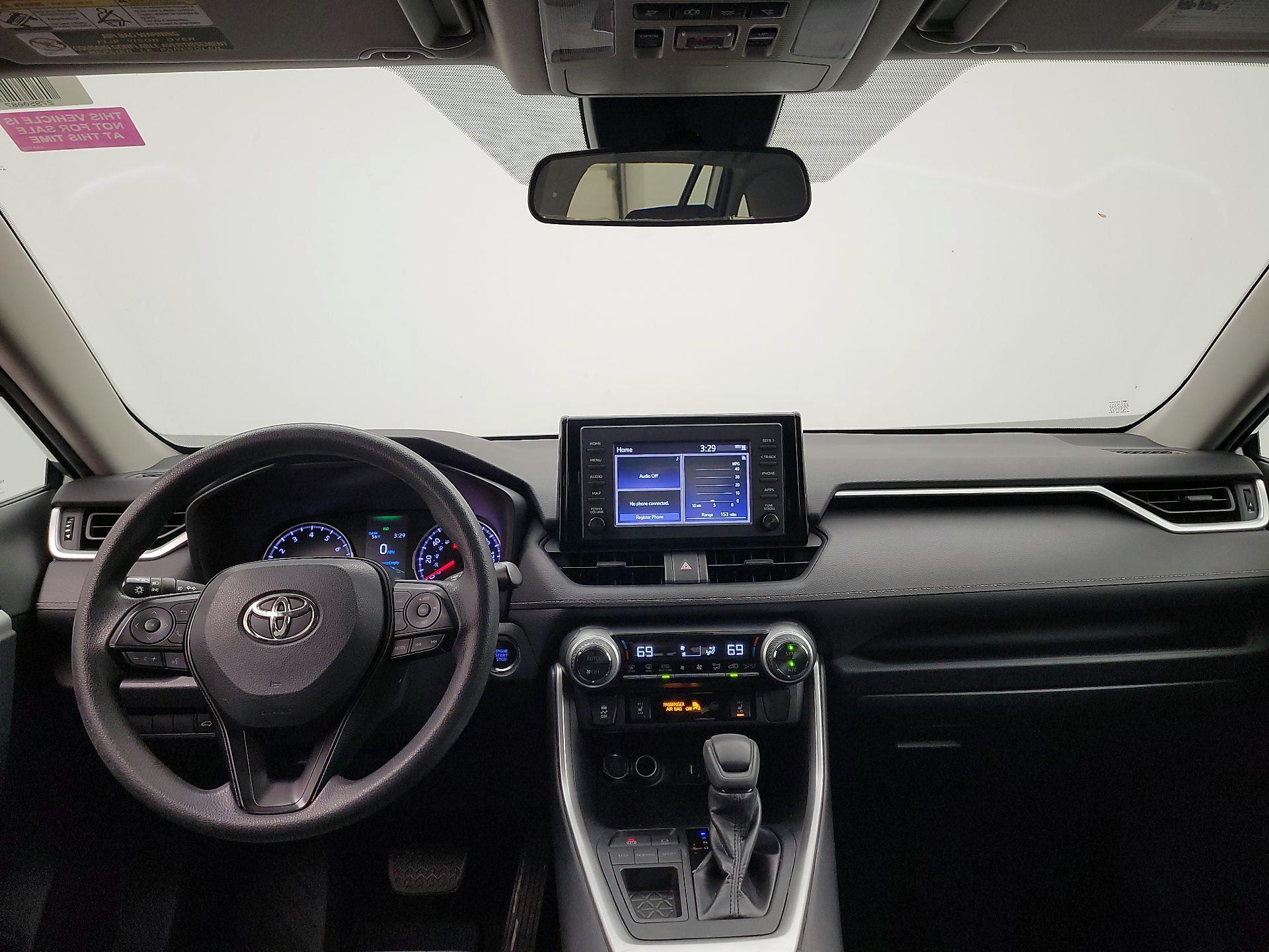 Thumbnail: 2019 Toyota RAV4 - 9