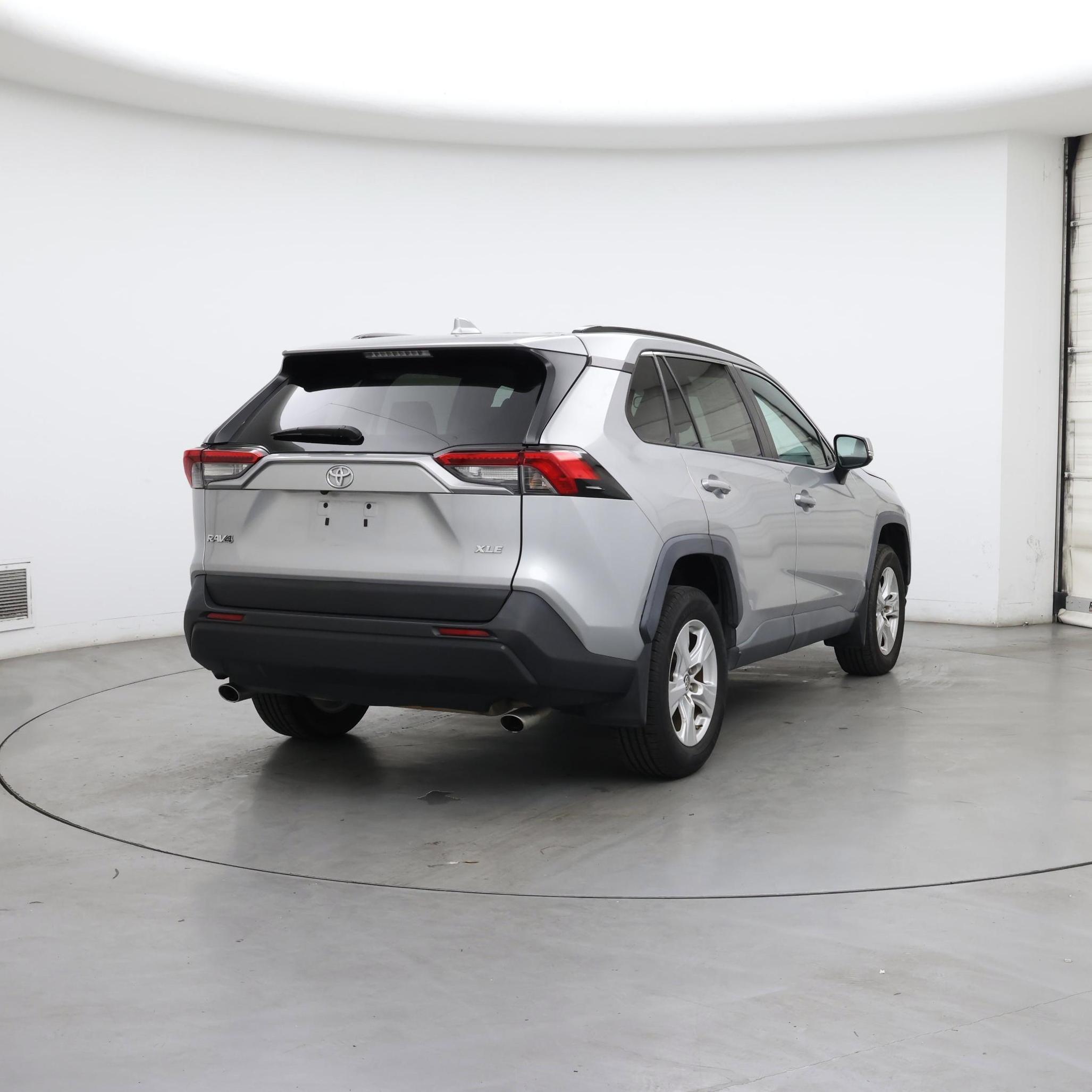 Thumbnail: 2019 Toyota RAV4 - 8