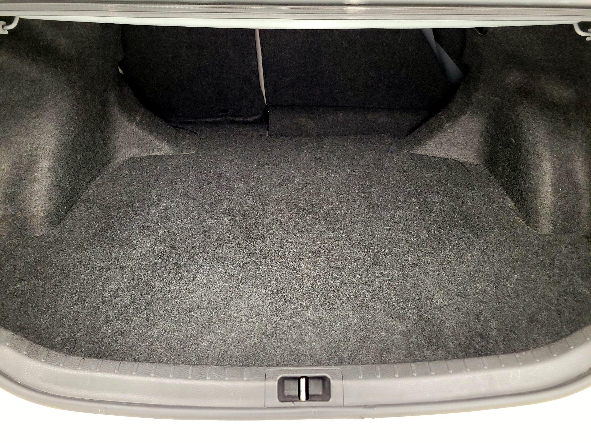 Thumbnail: 2015 Toyota Corolla - 20