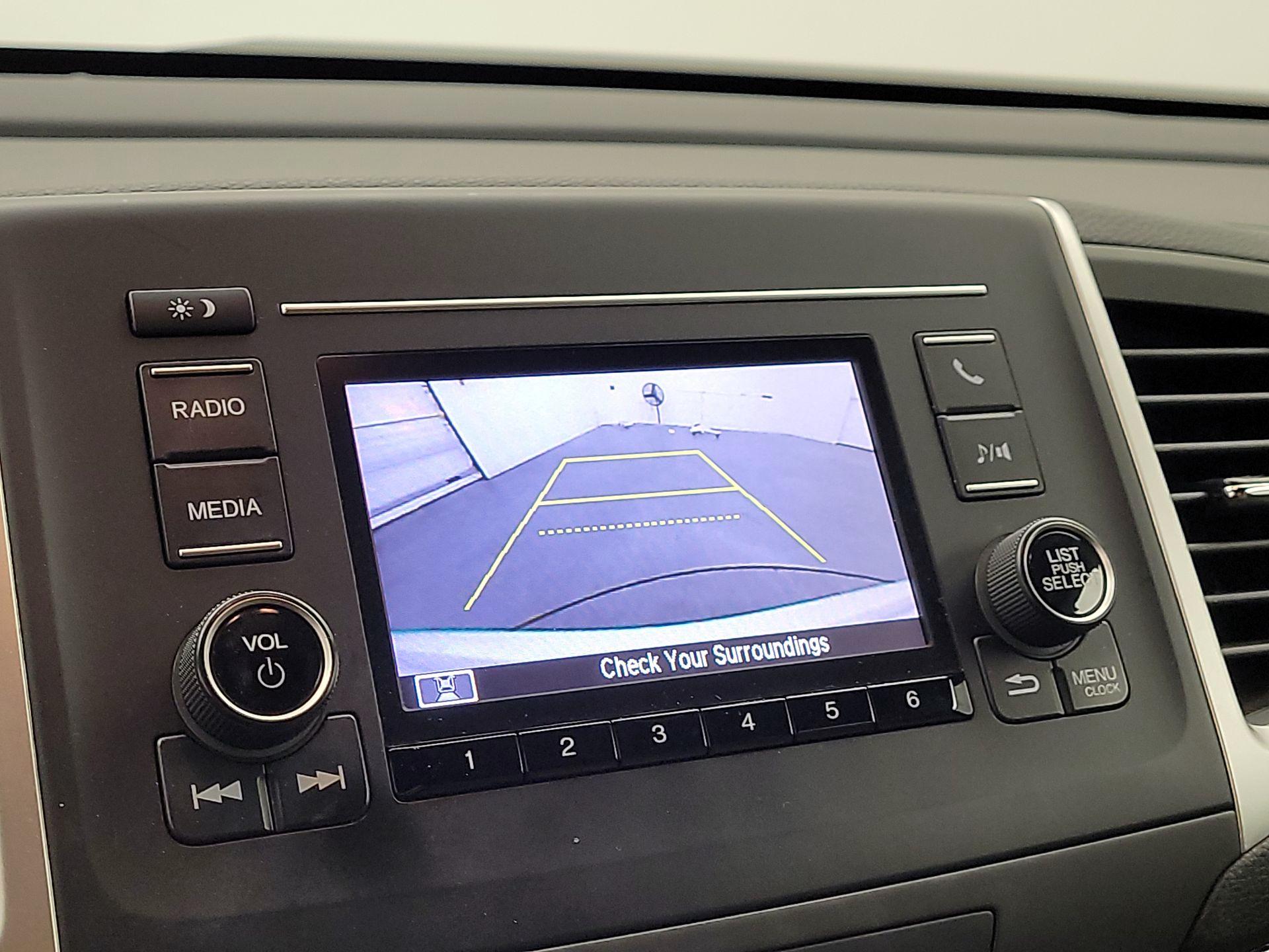 Thumbnail: 2019 Honda Pilot - 14