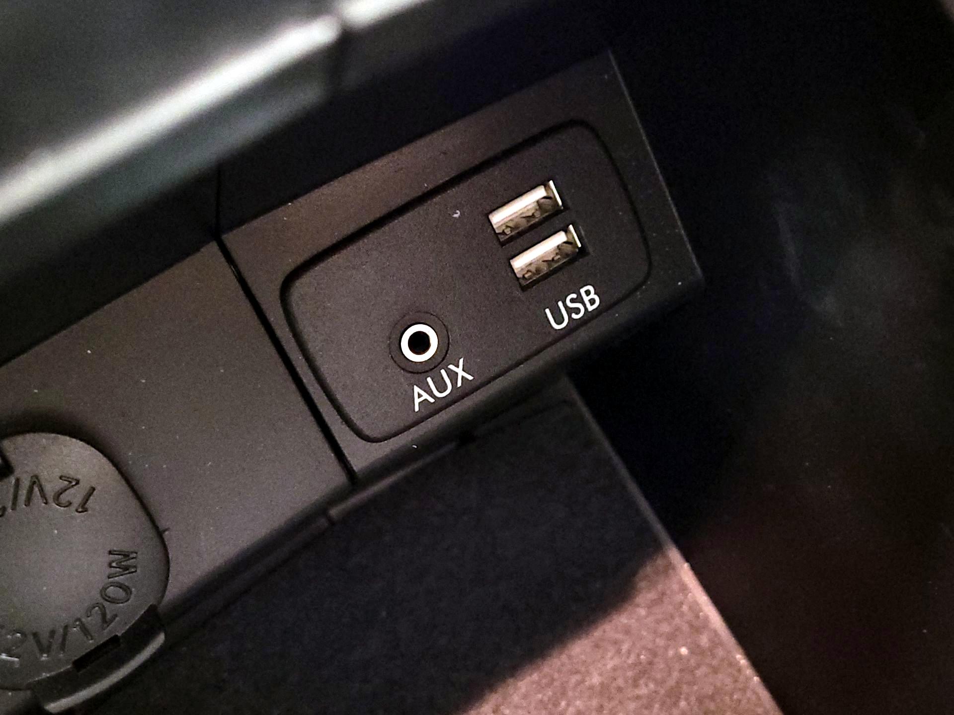 Thumbnail: 2017 Subaru Forester - 18