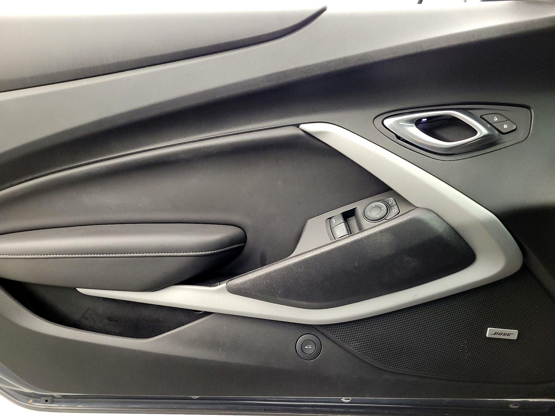 Thumbnail: 2019 Chevrolet Camaro - 12