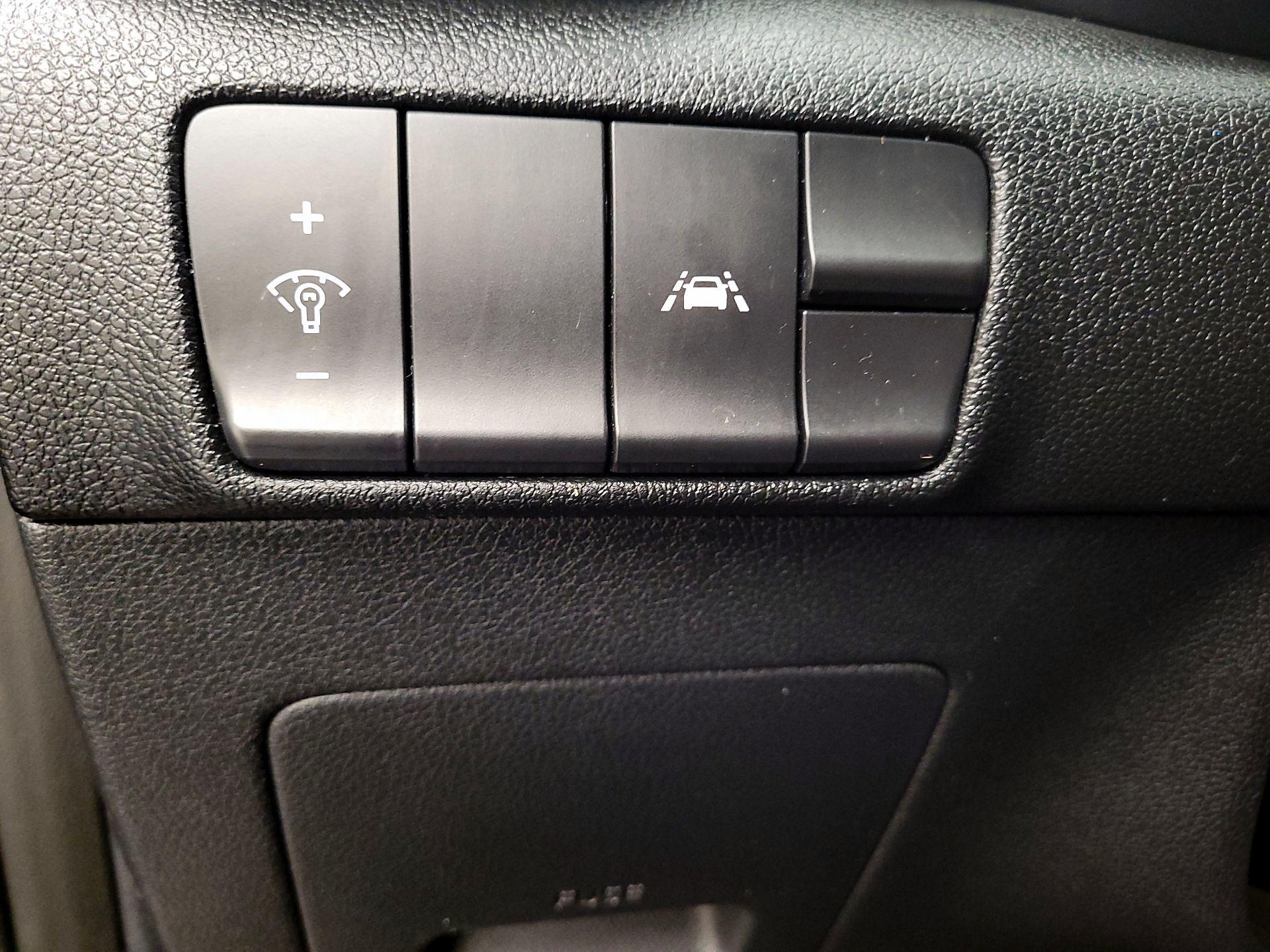 Thumbnail: 2020 Kia Sportage - 13