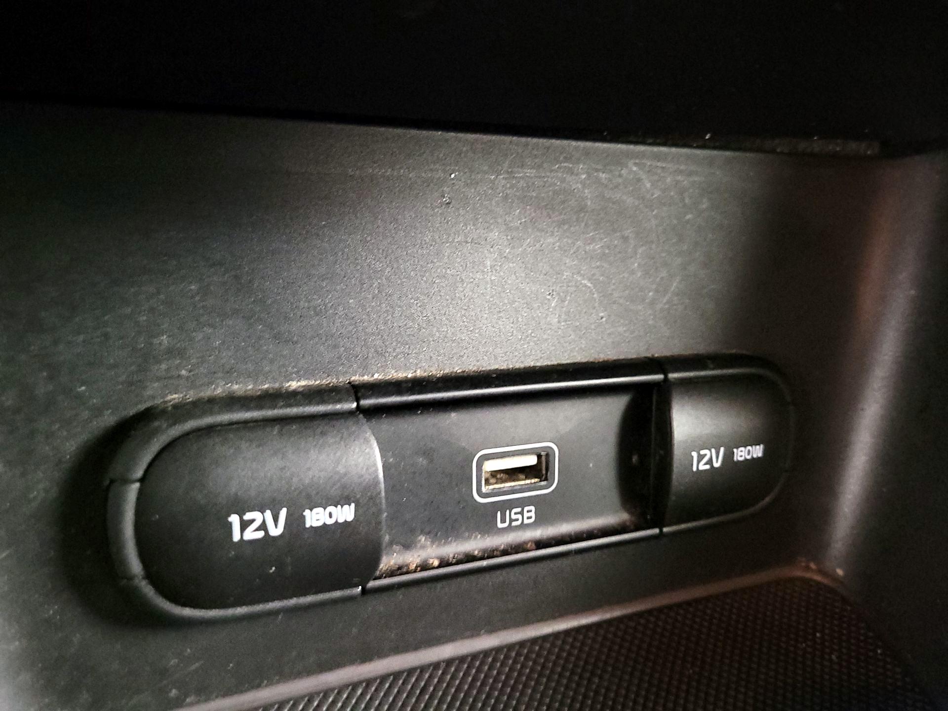 Thumbnail: 2020 Kia Sportage - 18