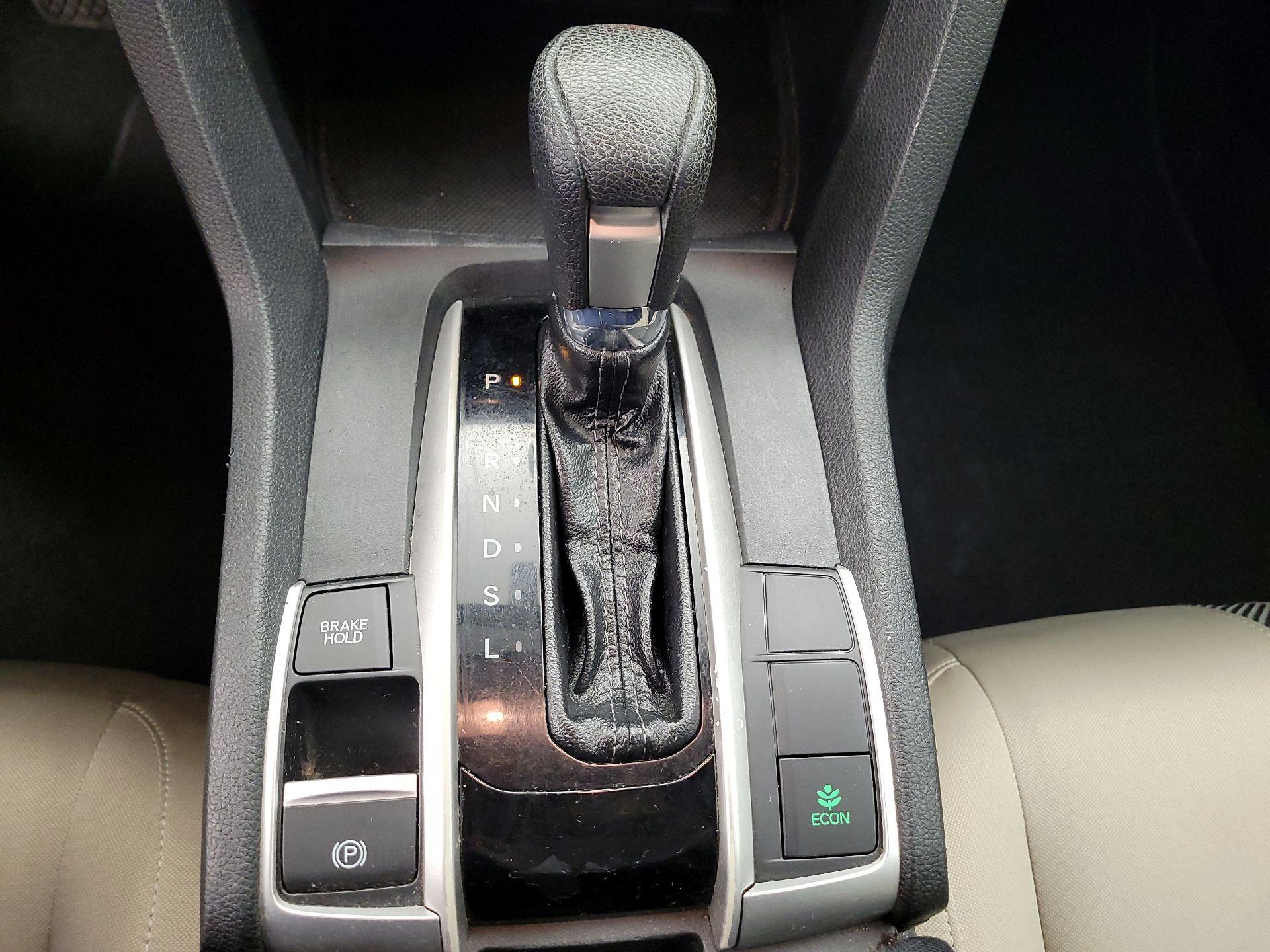 Thumbnail: 2016 Honda Civic - 15