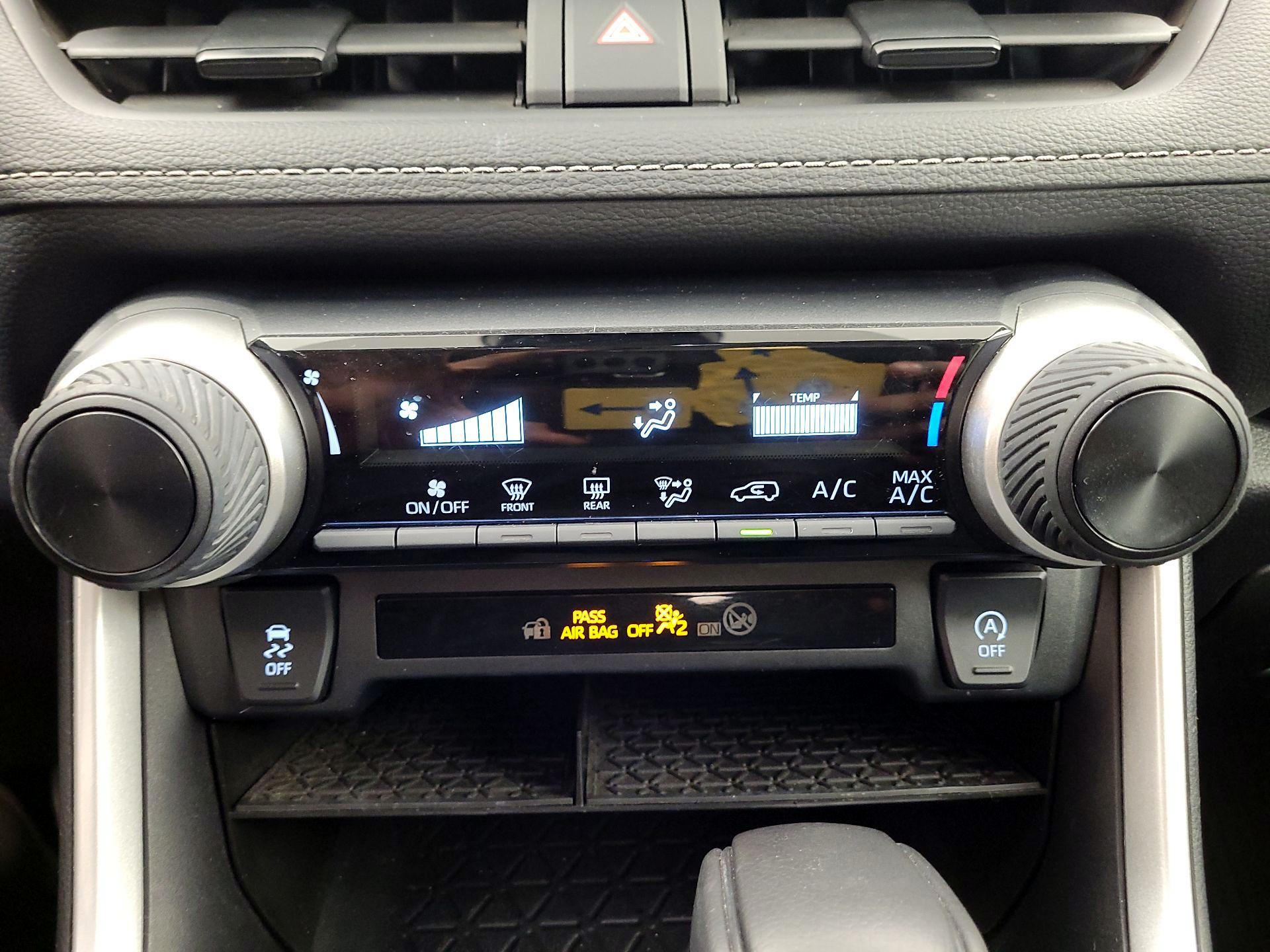 Thumbnail: 2024 Toyota RAV4 - 14