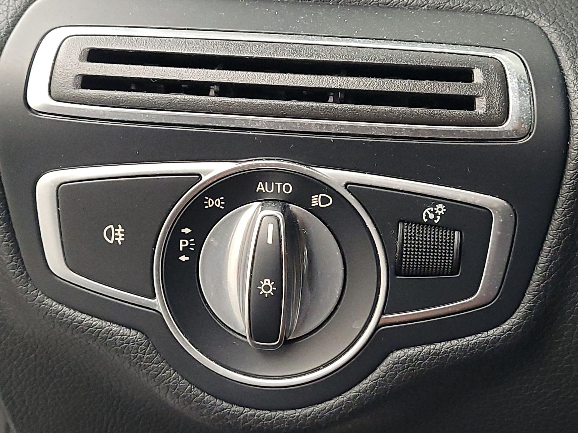 Thumbnail: 2017 Mercedes-Benz C-Class - 13