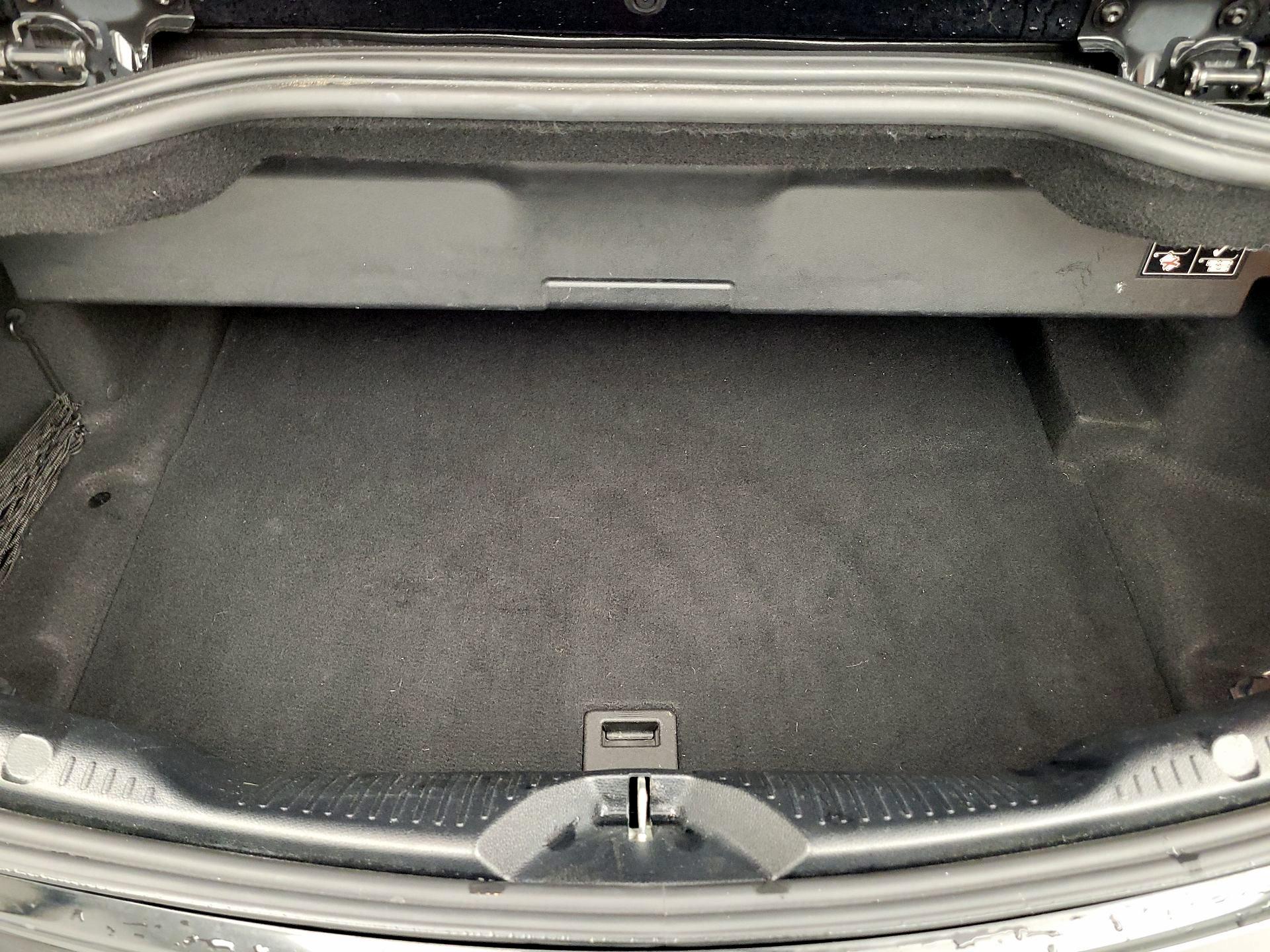 Thumbnail: 2017 Mercedes-Benz C-Class - 20