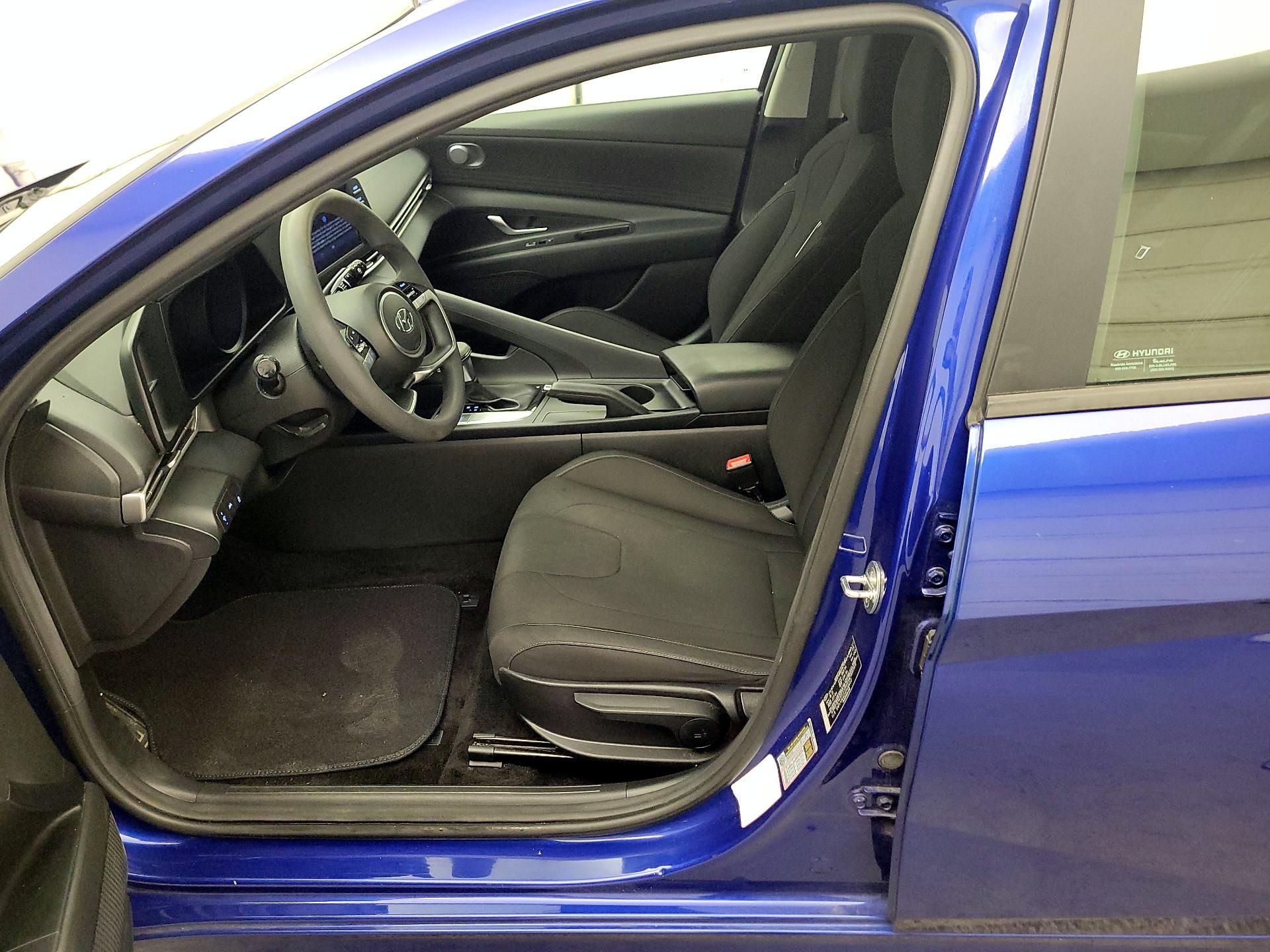 Thumbnail: 2023 Hyundai Elantra - 11