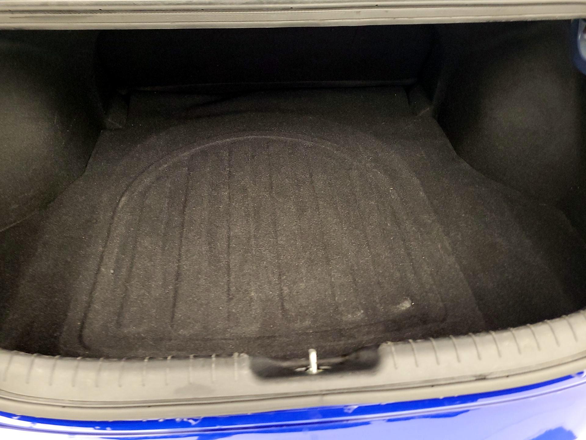 Thumbnail: 2023 Hyundai Elantra - 16