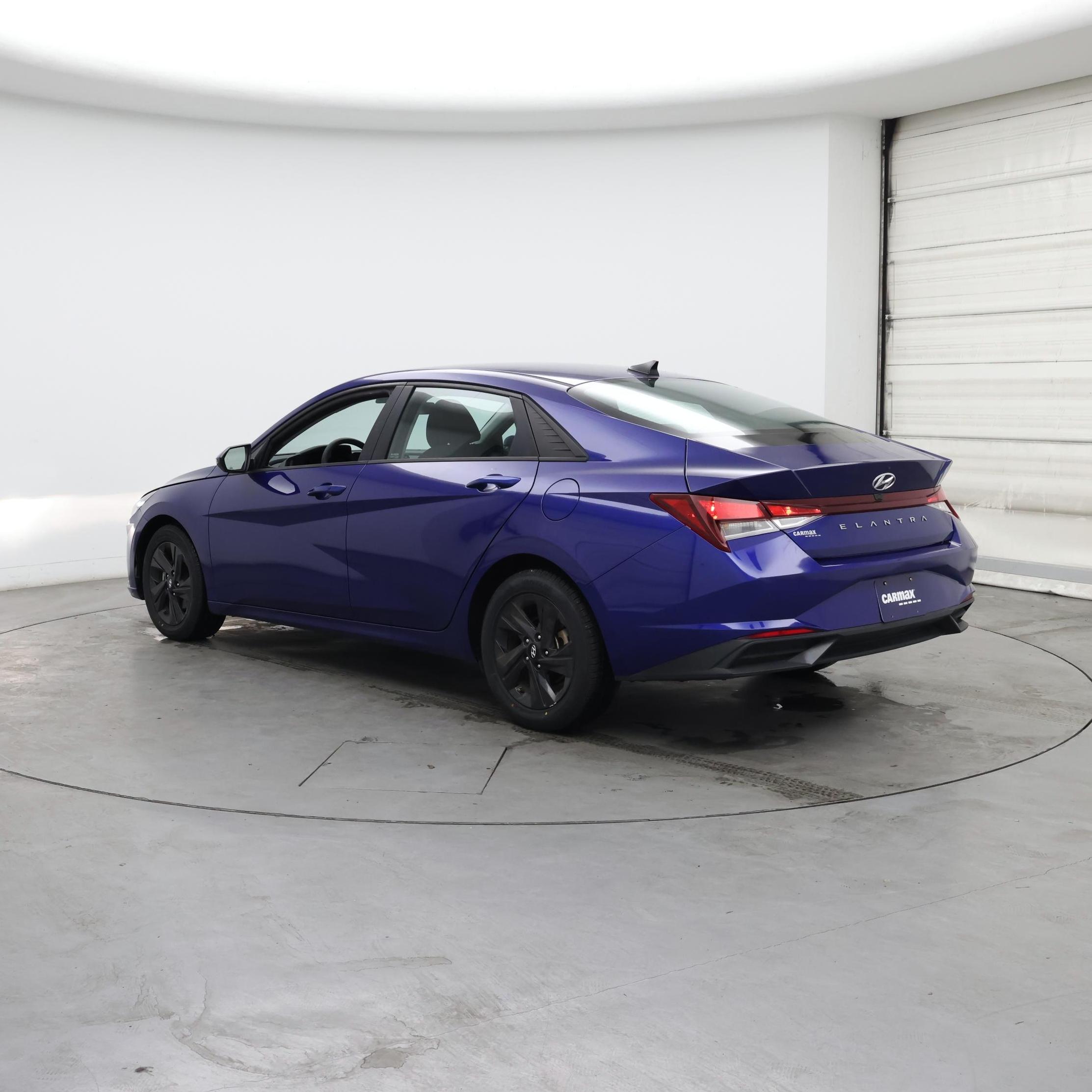 Thumbnail: 2023 Hyundai Elantra - 2