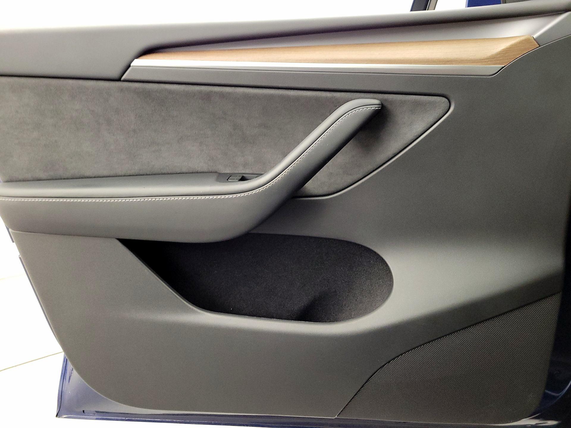 Thumbnail: 2024 Tesla Model Y - 12