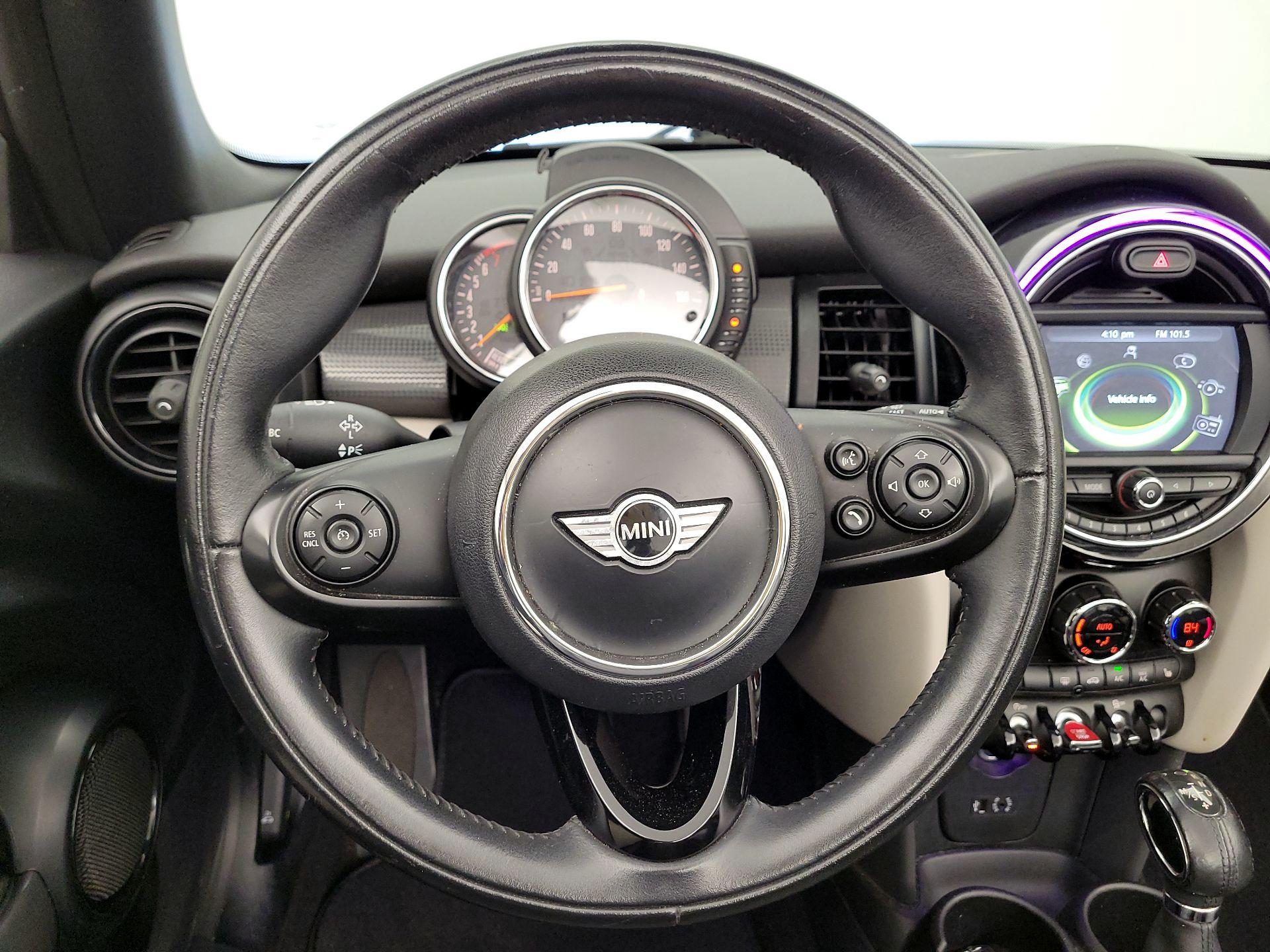 Thumbnail: 2017 MINI Cooper - 10