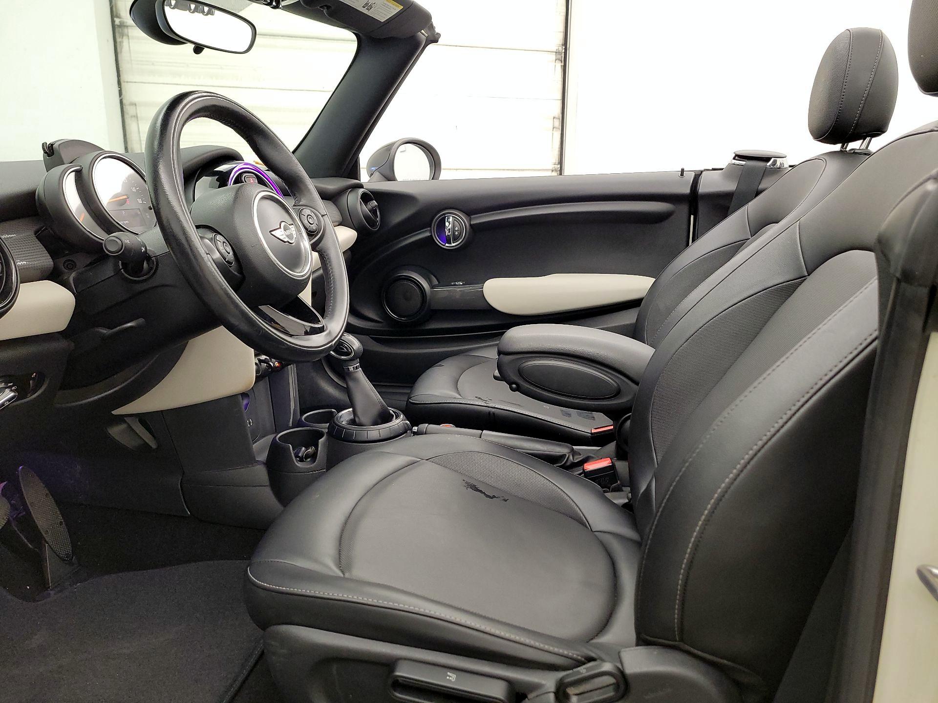 Thumbnail: 2017 MINI Cooper - 11