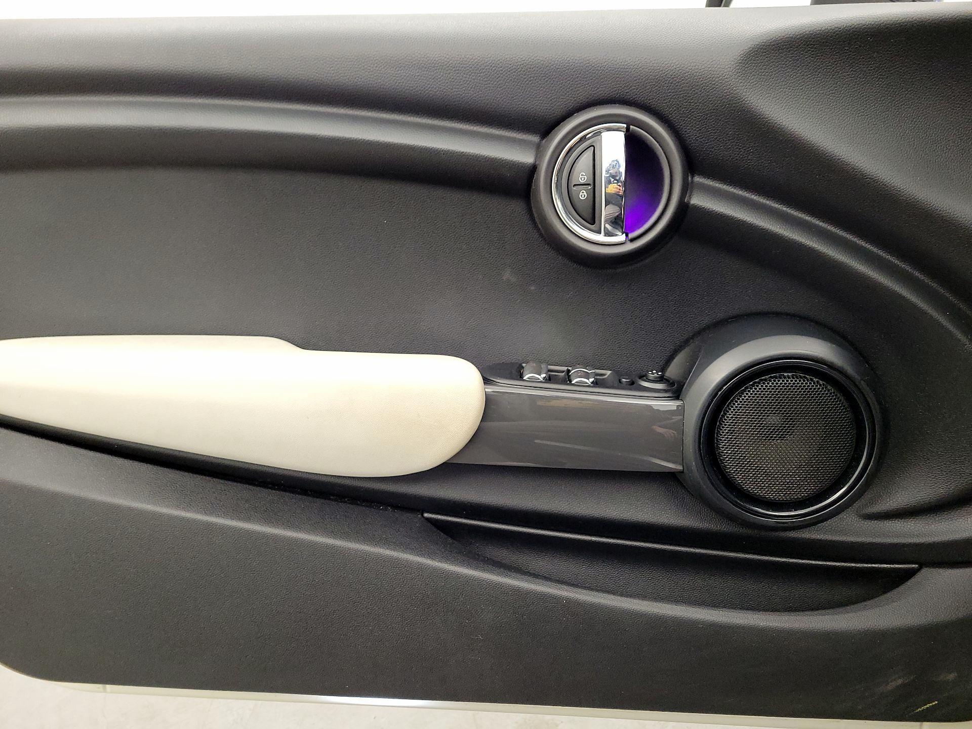 Thumbnail: 2017 MINI Cooper - 12