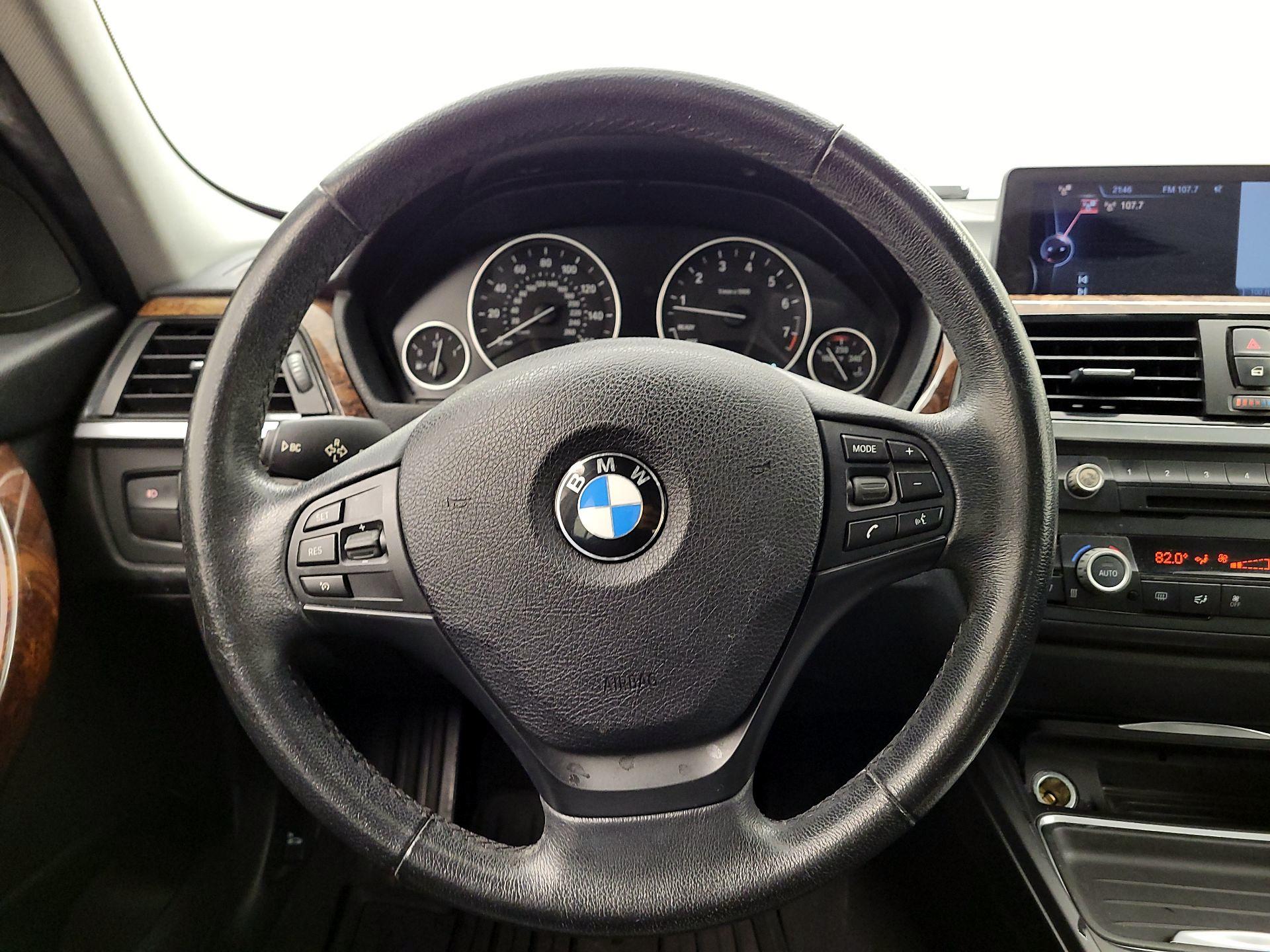 Thumbnail: 2014 BMW 3 Series - 10