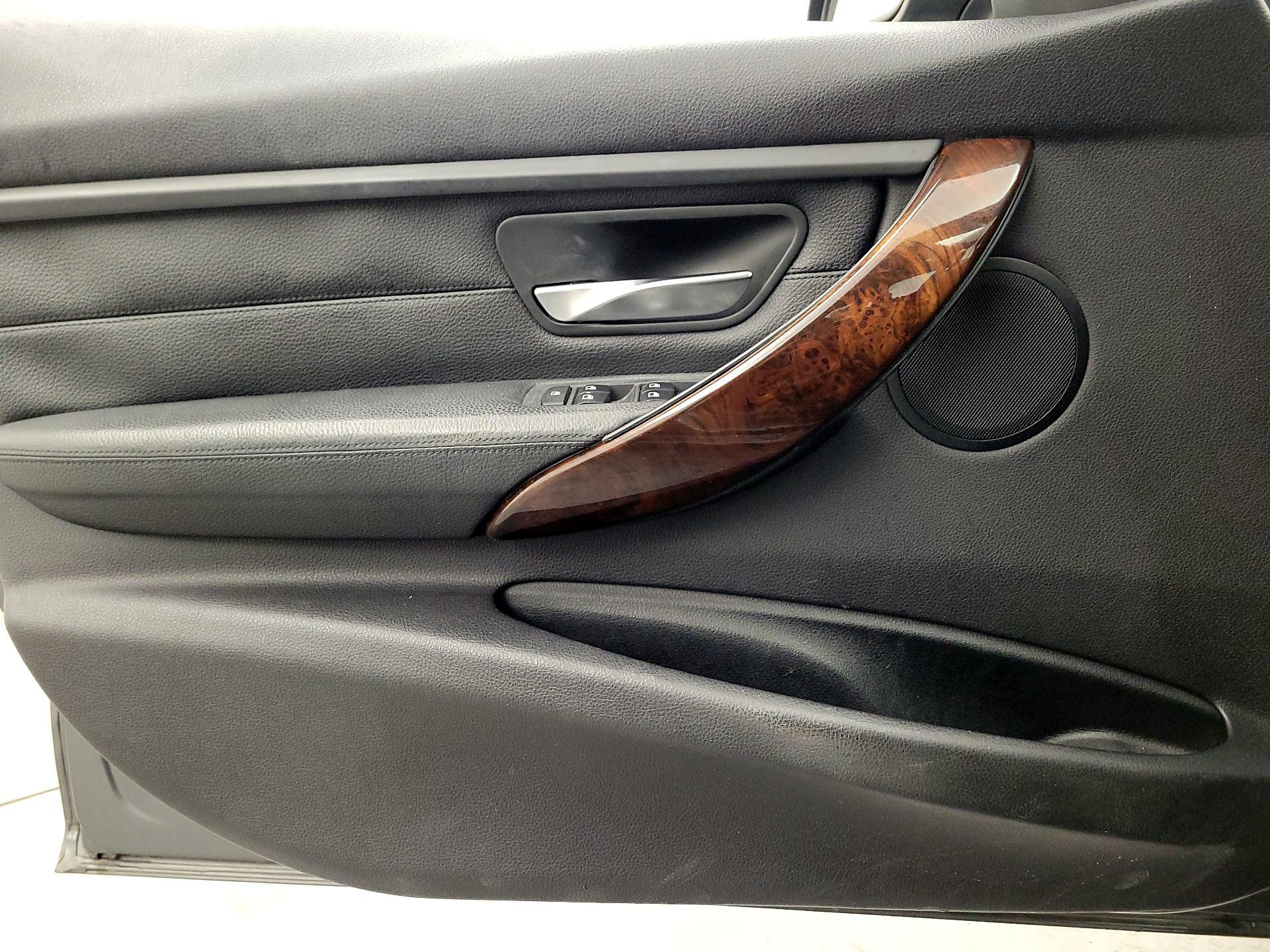 Thumbnail: 2014 BMW 3 Series - 12