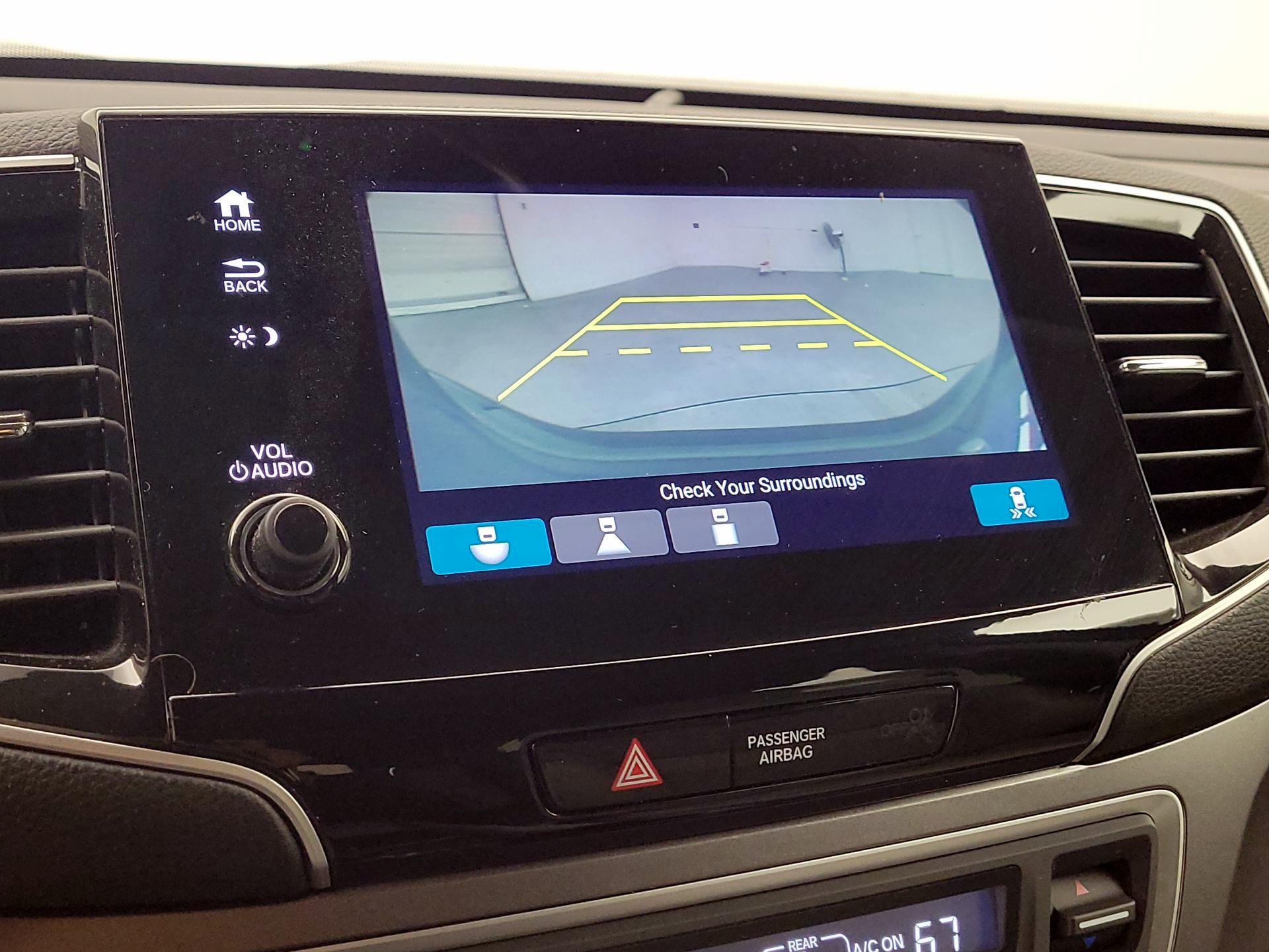 Thumbnail: 2019 Honda Pilot - 14