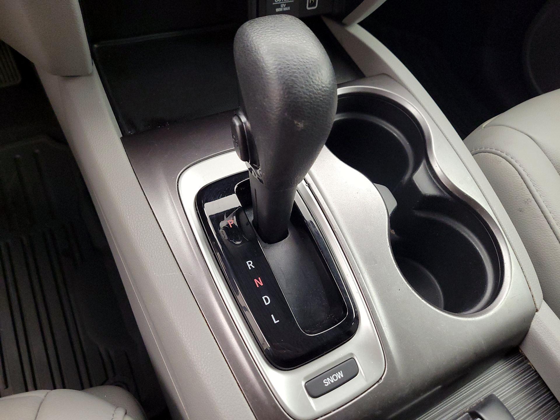 Thumbnail: 2019 Honda Pilot - 17