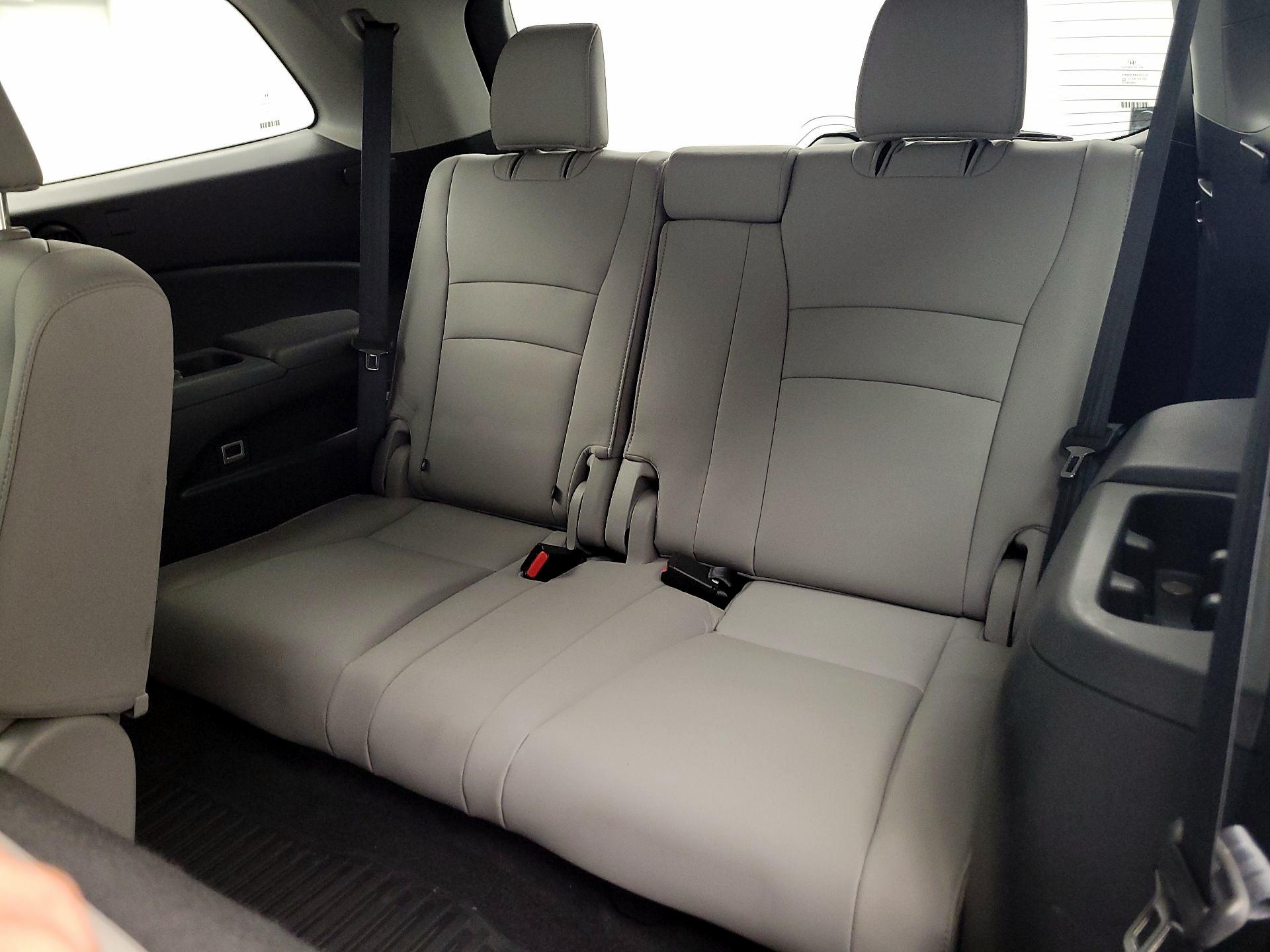 Thumbnail: 2019 Honda Pilot - 20